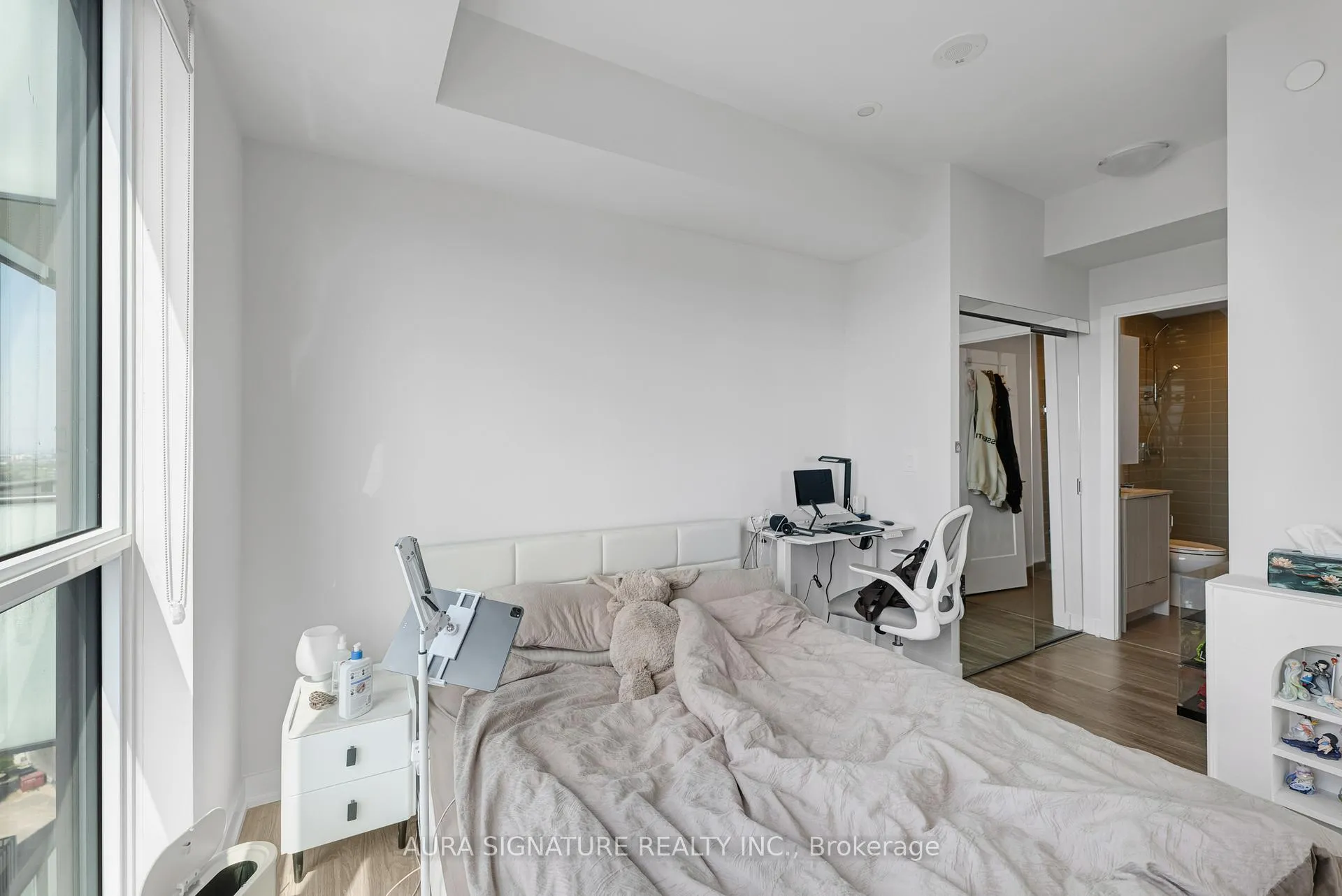 Photo 25 of 430 Square One Drive, Mississauga, Creditview — HOMEH