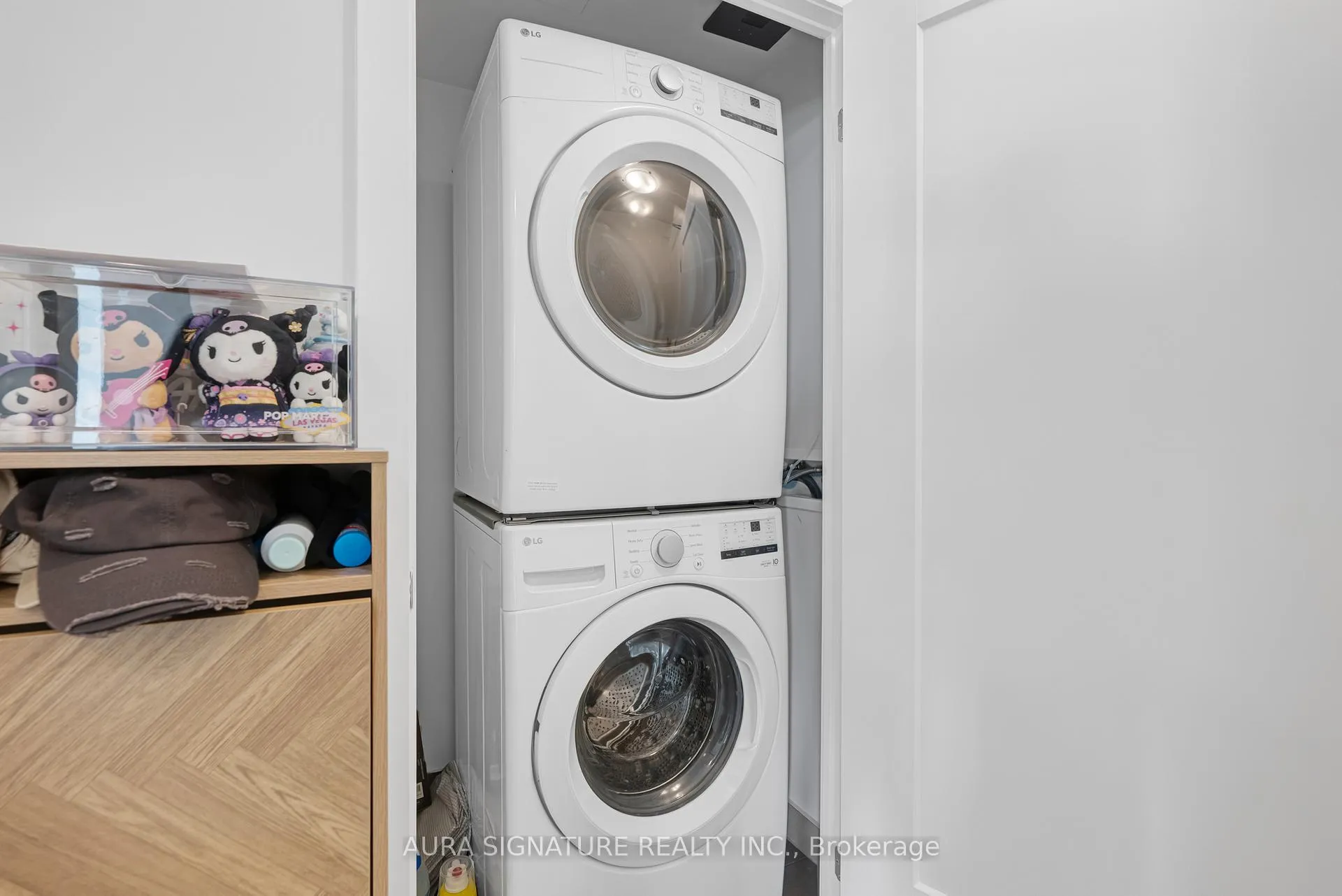 Photo 29 of 430 Square One Drive, Mississauga, Creditview — HOMEH