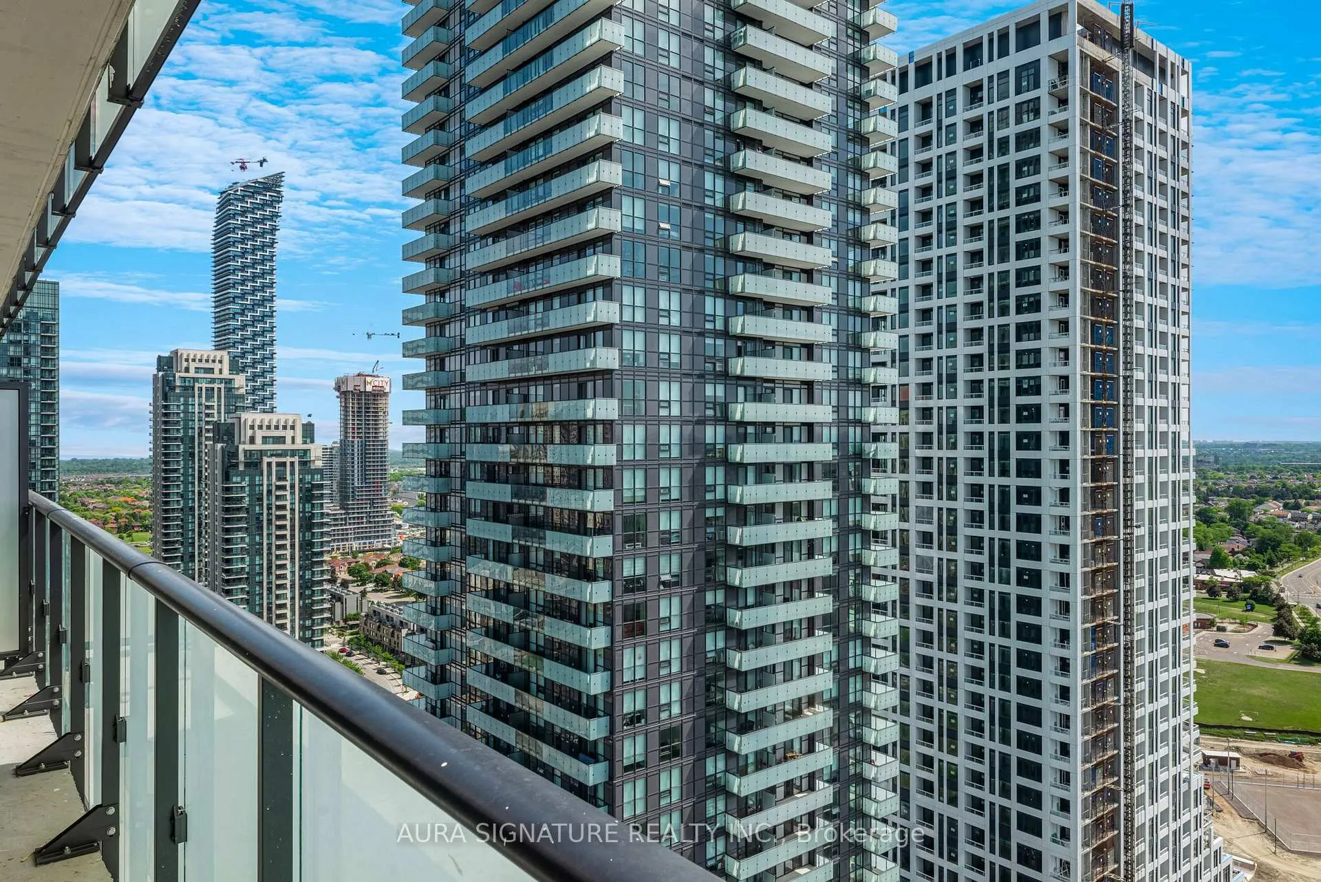 Photo 32 of 430 Square One Drive, Mississauga, Creditview — HOMEH