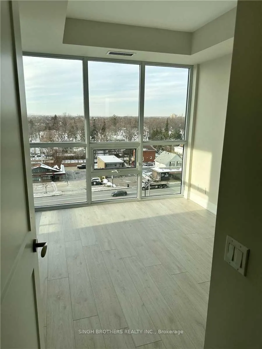 Photo 9 of Unit 701, 15 Lynch Street, Brampton, Downtown Brampton — HOMEH