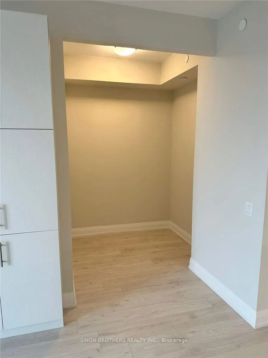 Photo 12 of Unit 701, 15 Lynch Street, Brampton, Downtown Brampton — HOMEH