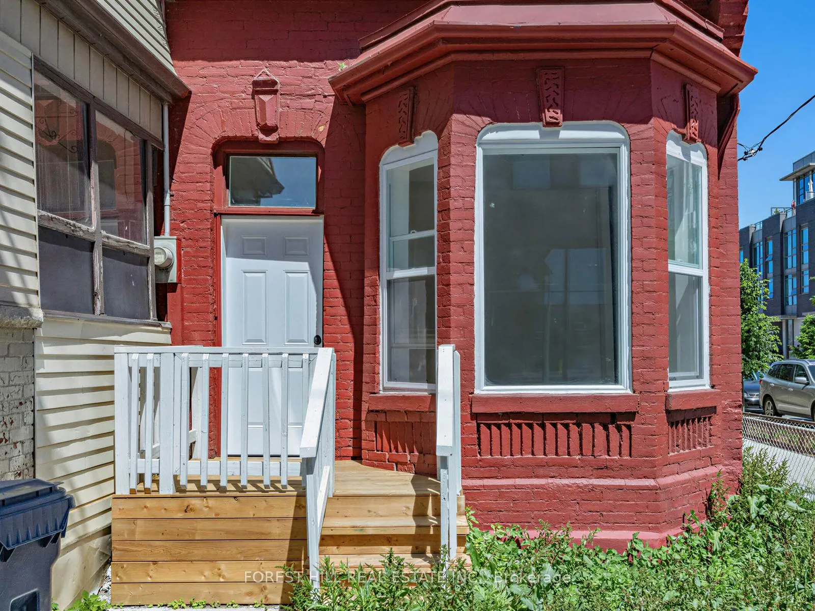 Photo 3 of 419 Dufferin Street, Toronto, Little Portugal — HOMEH
