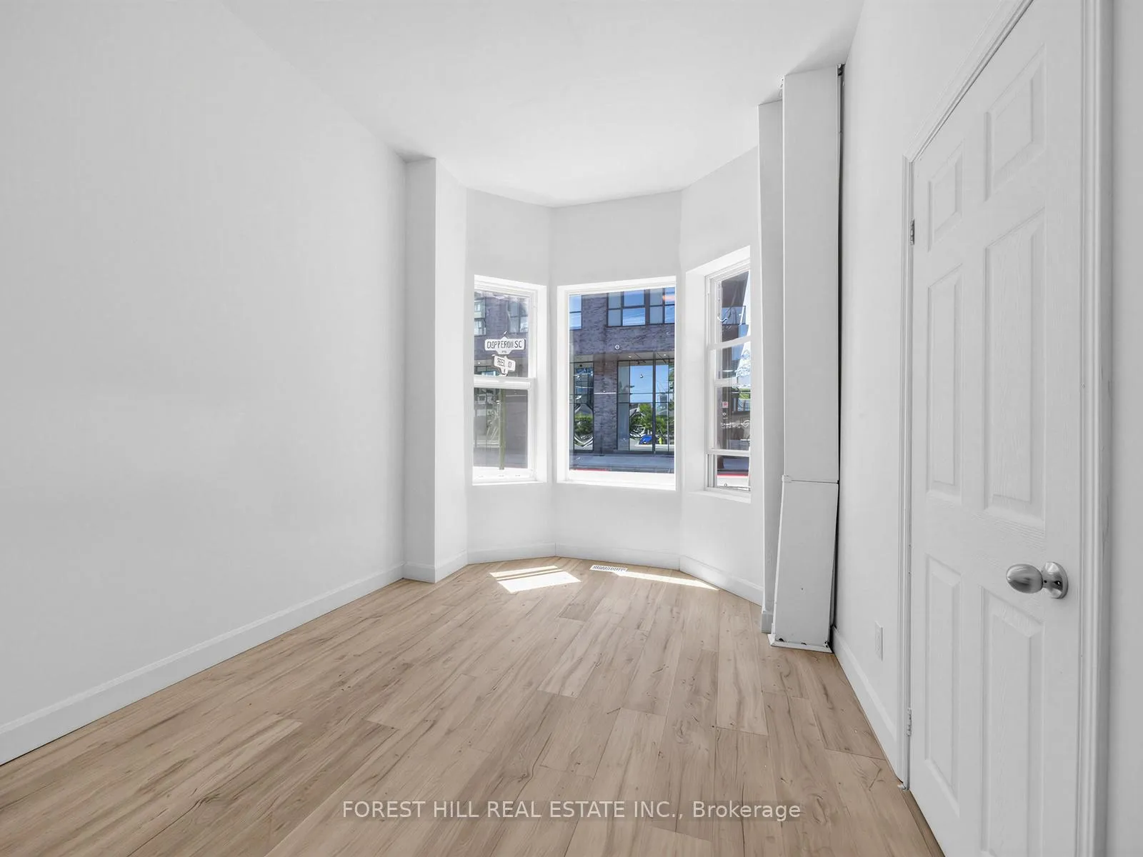 Photo 5 of 419 Dufferin Street, Toronto, Little Portugal — HOMEH