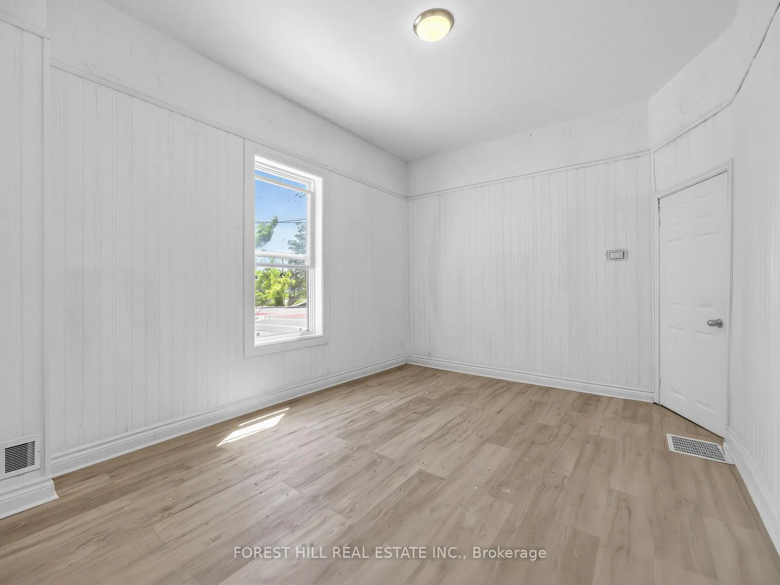 Photo 7 of 419 Dufferin Street, Toronto, Little Portugal — HOMEH