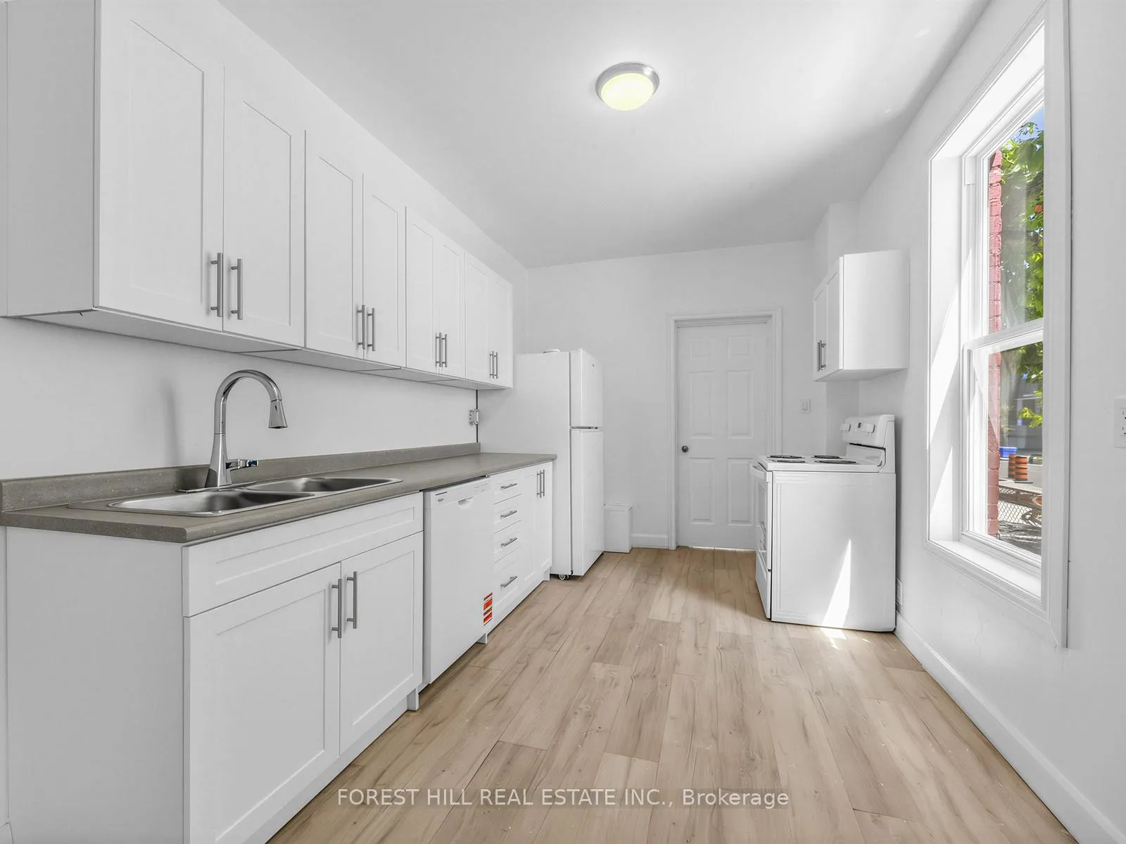 Photo 9 of 419 Dufferin Street, Toronto, Little Portugal — HOMEH