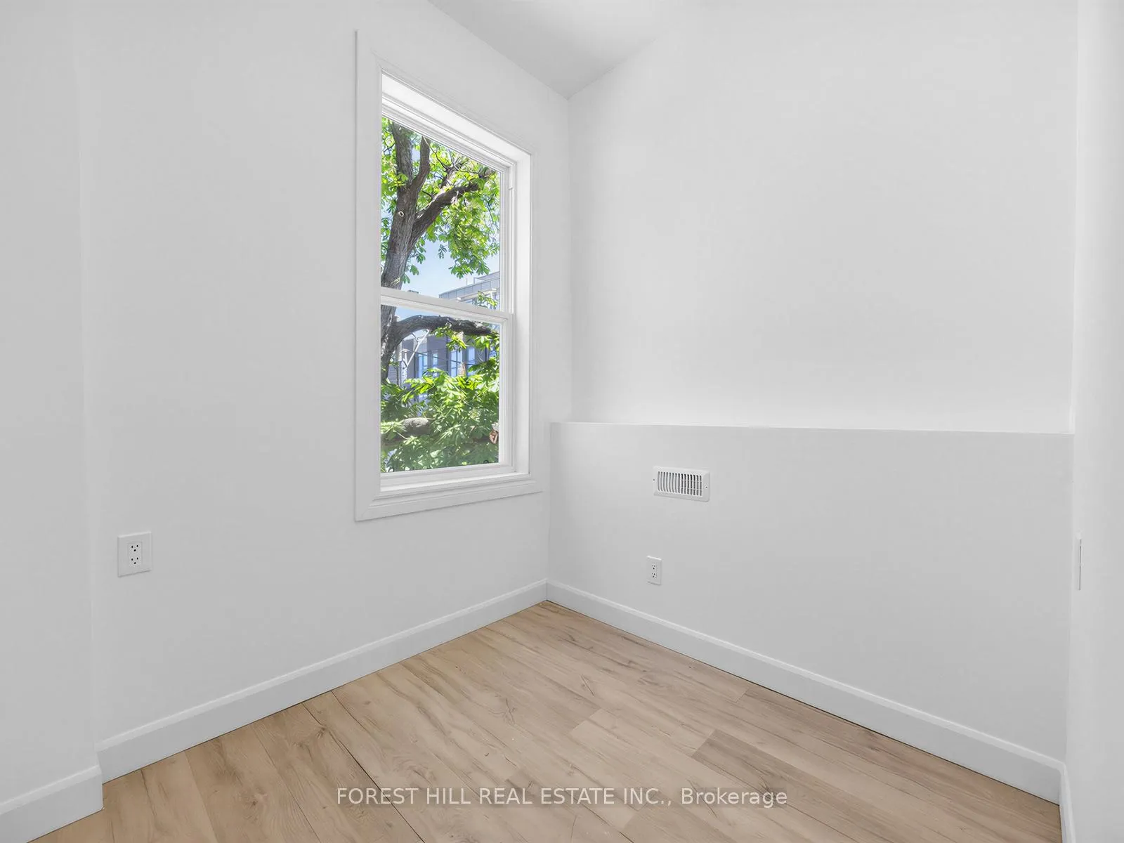 Photo 14 of 419 Dufferin Street, Toronto, Little Portugal — HOMEH