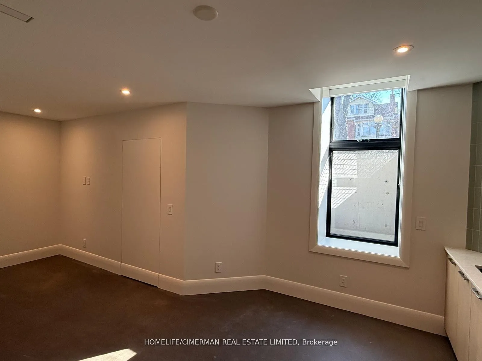 Photo 4 of Unit Lower, 328 Palmerston Boulevard, Toronto, Palmerston-Little Italy — HOMEH