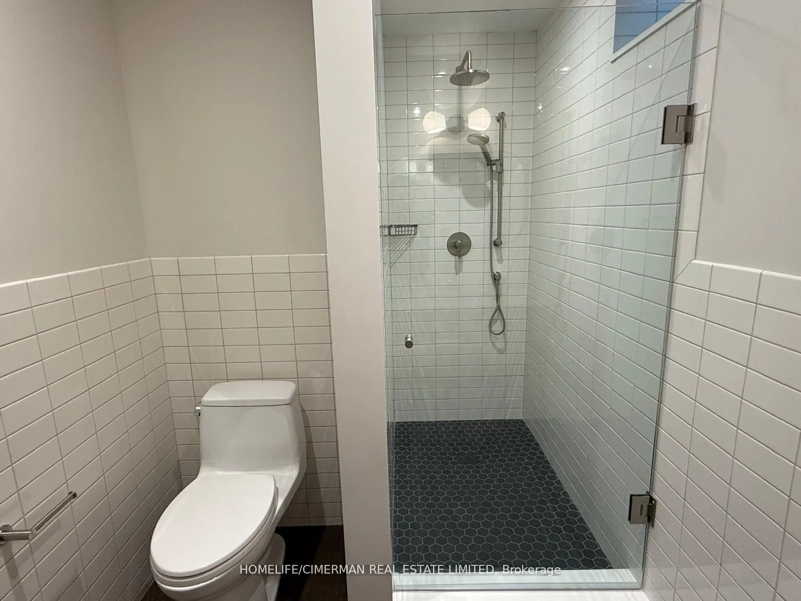 Photo 7 of Unit Lower, 328 Palmerston Boulevard, Toronto, Palmerston-Little Italy — HOMEH