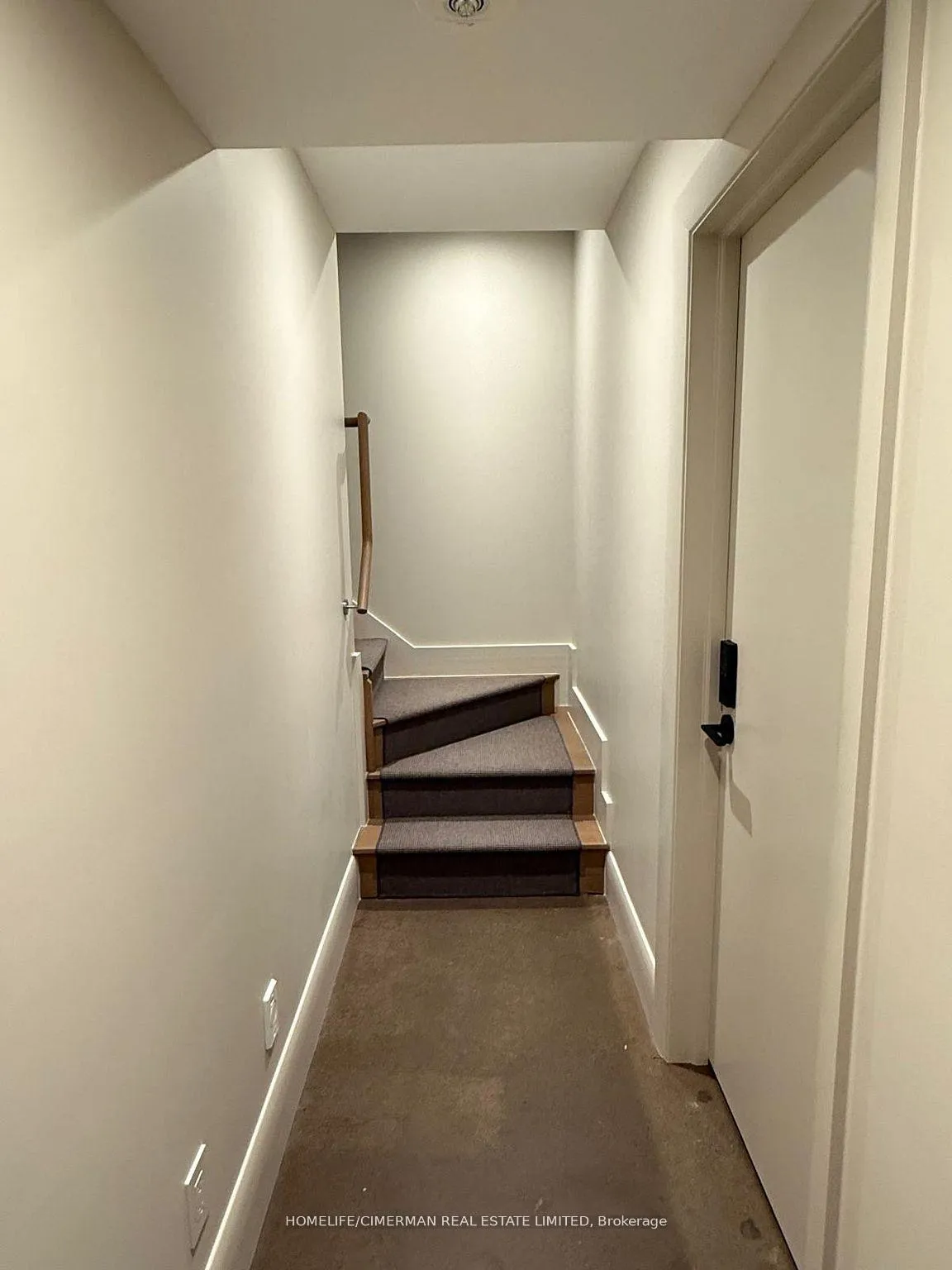 Photo 12 of Unit Lower, 328 Palmerston Boulevard, Toronto, Palmerston-Little Italy — HOMEH