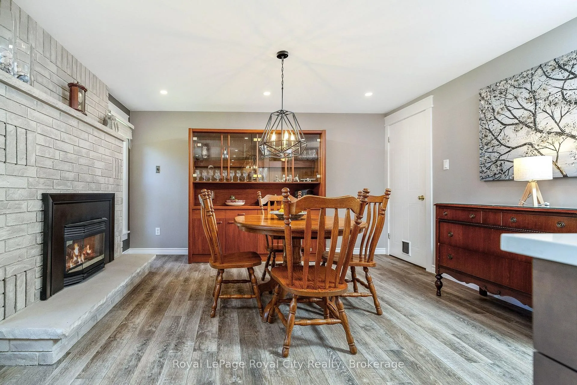 Photo 17 of 107 Princess Street, Guelph/Eramosa, Rockwood — HOMEH