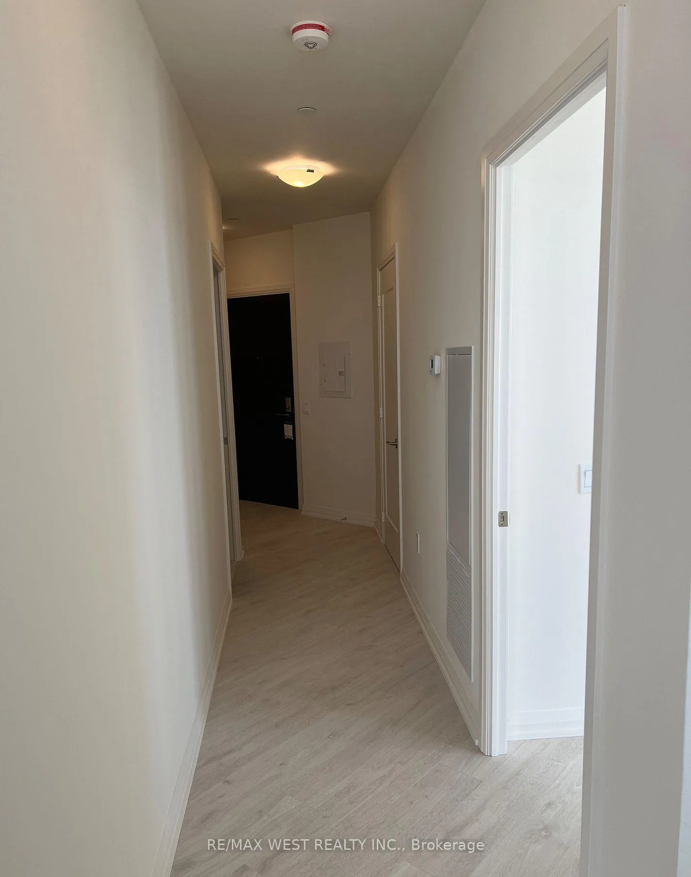 Photo 5 of Unit 2521, 9000 Jane Street, Vaughan, Vellore Village — HOMEH
