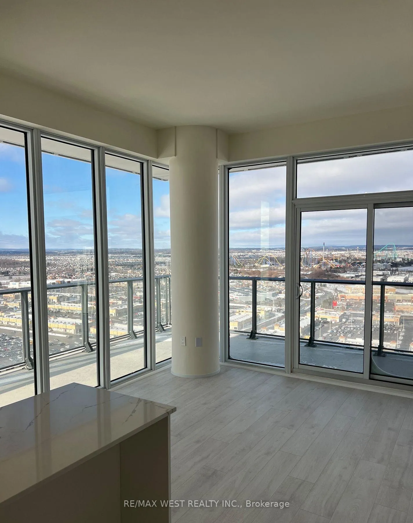 Photo 7 of Unit 2521, 9000 Jane Street, Vaughan, Vellore Village — HOMEH