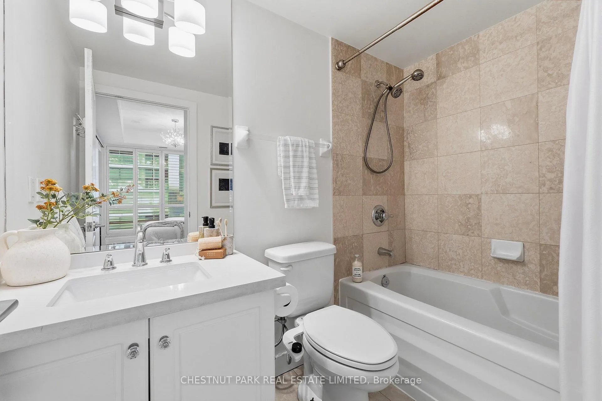 Photo 12 of Unit 417, 438 King Street W, Toronto, Waterfront Communities — HOMEH