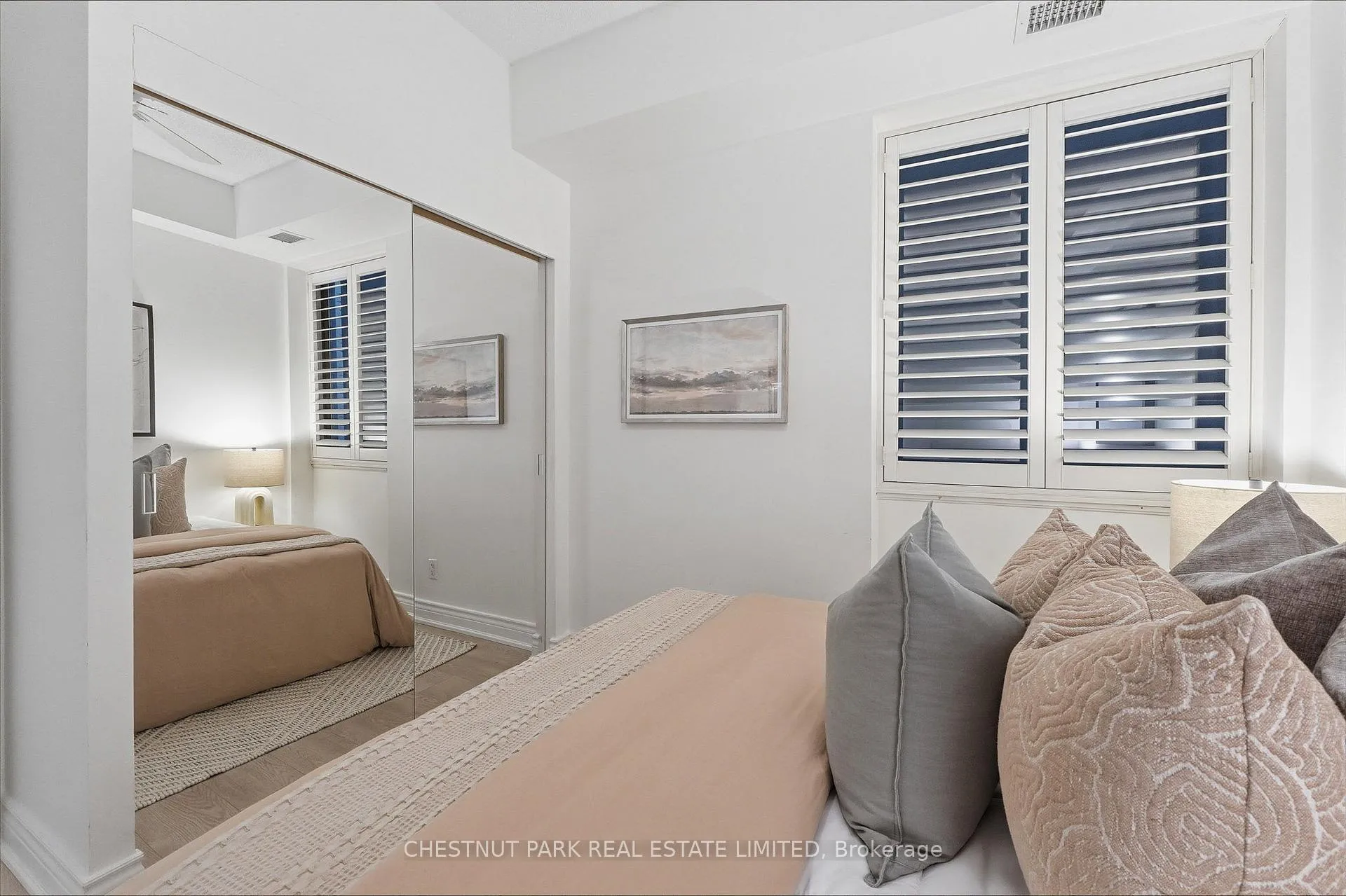 Photo 13 of Unit 417, 438 King Street W, Toronto, Waterfront Communities — HOMEH