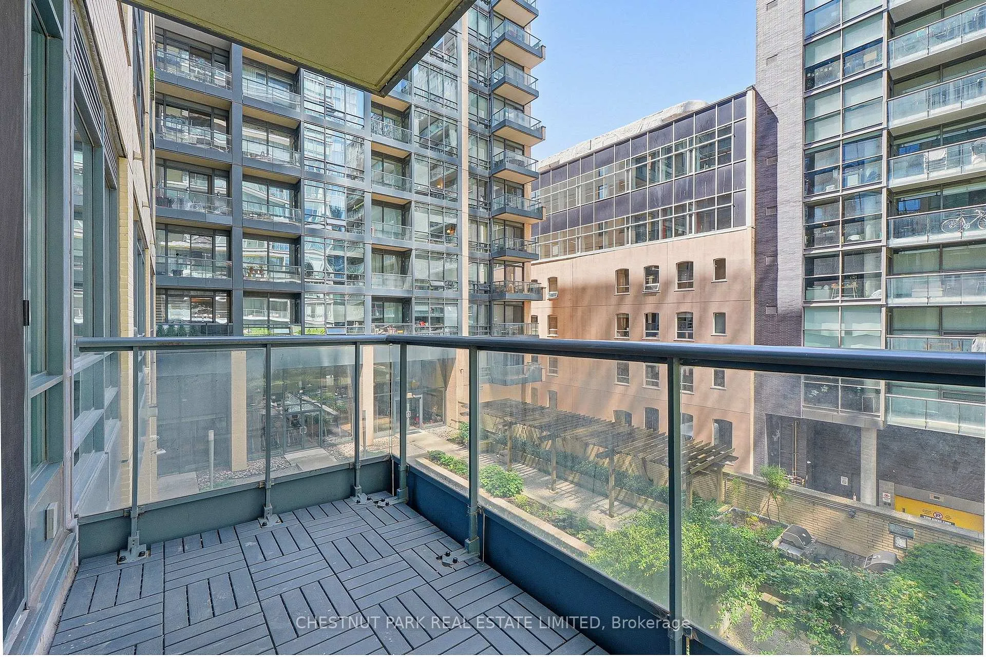 Photo 16 of Unit 417, 438 King Street W, Toronto, Waterfront Communities — HOMEH