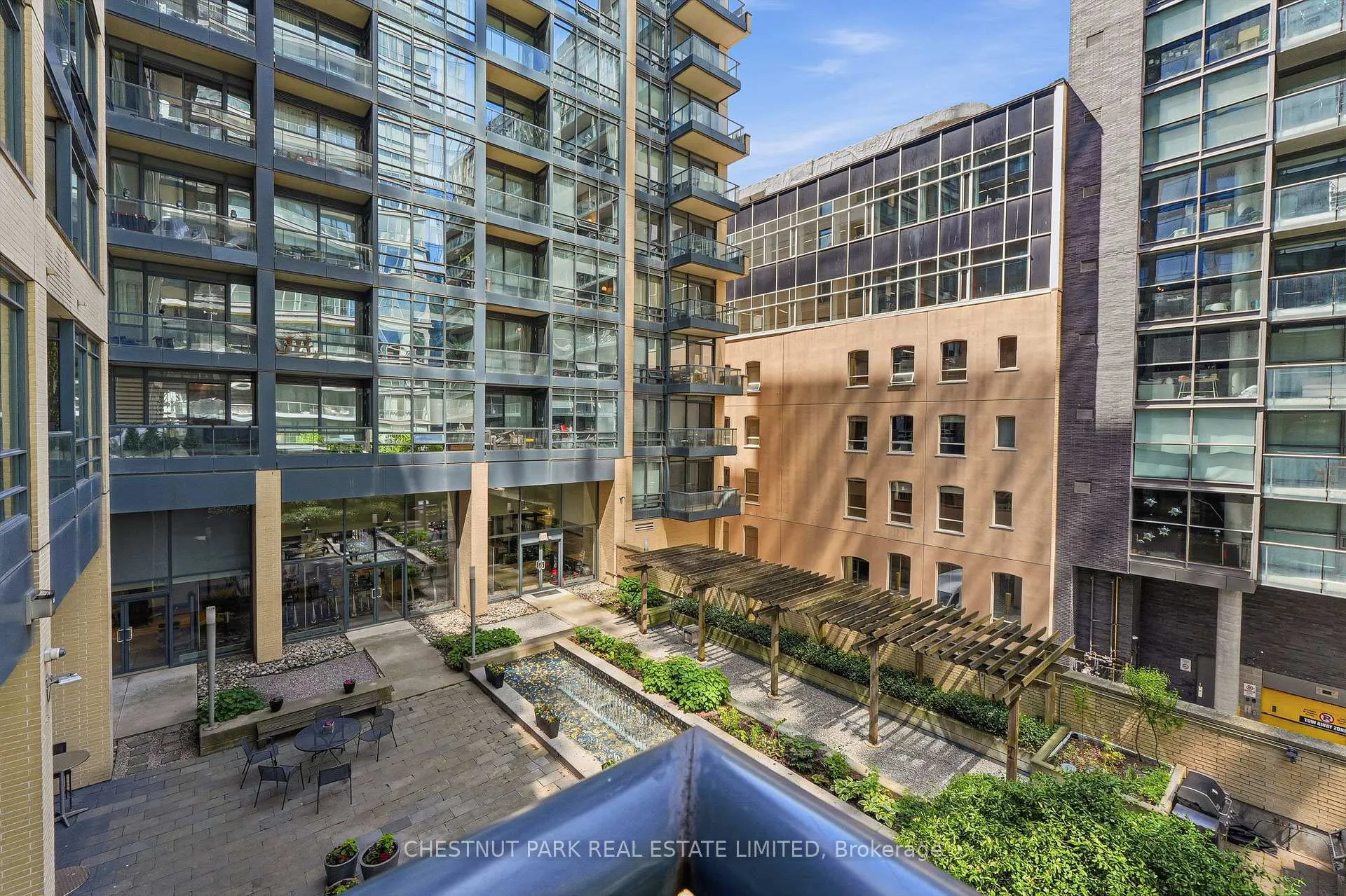 Photo 17 of Unit 417, 438 King Street W, Toronto, Waterfront Communities — HOMEH
