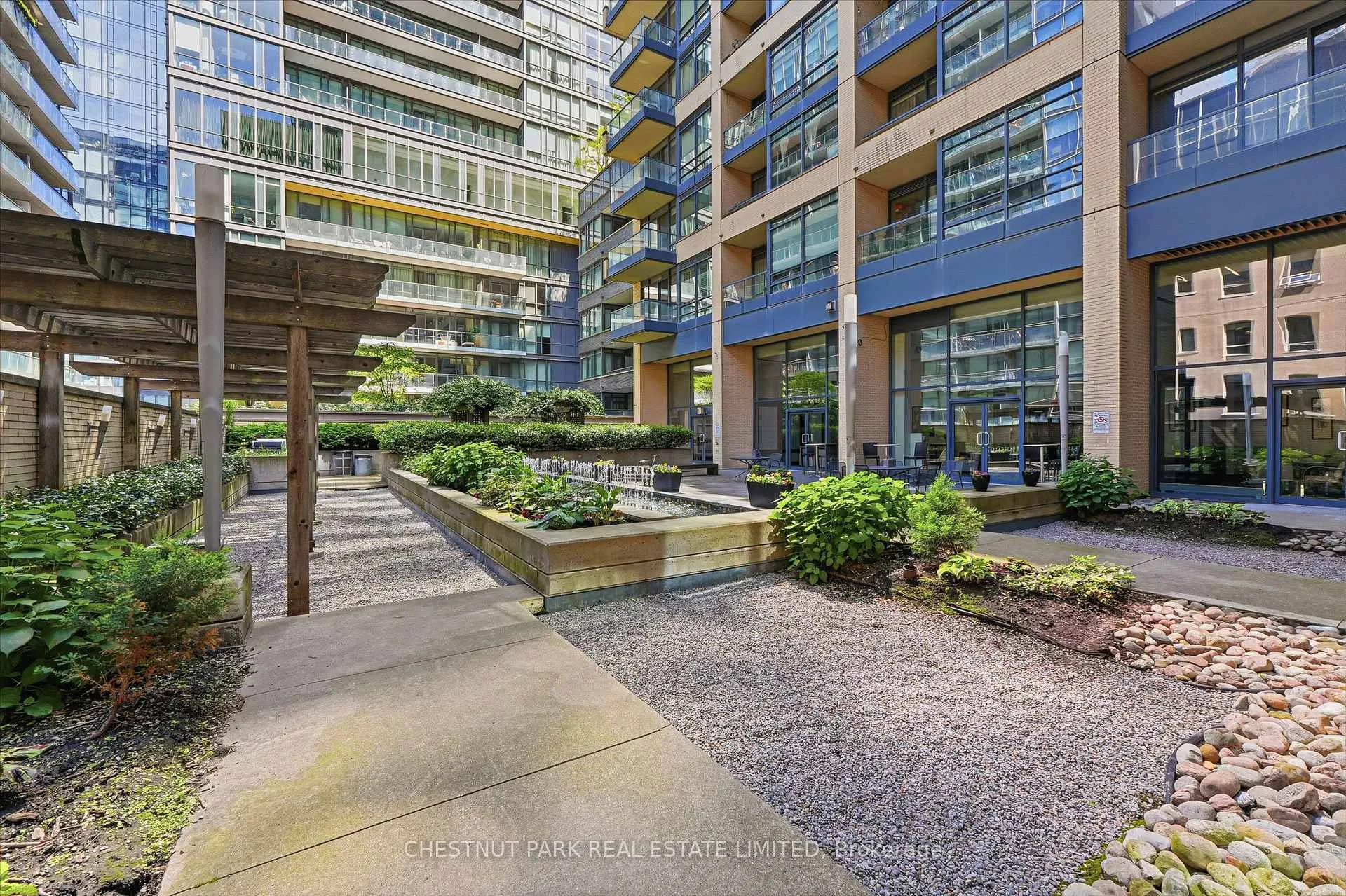 Photo 23 of Unit 417, 438 King Street W, Toronto, Waterfront Communities — HOMEH