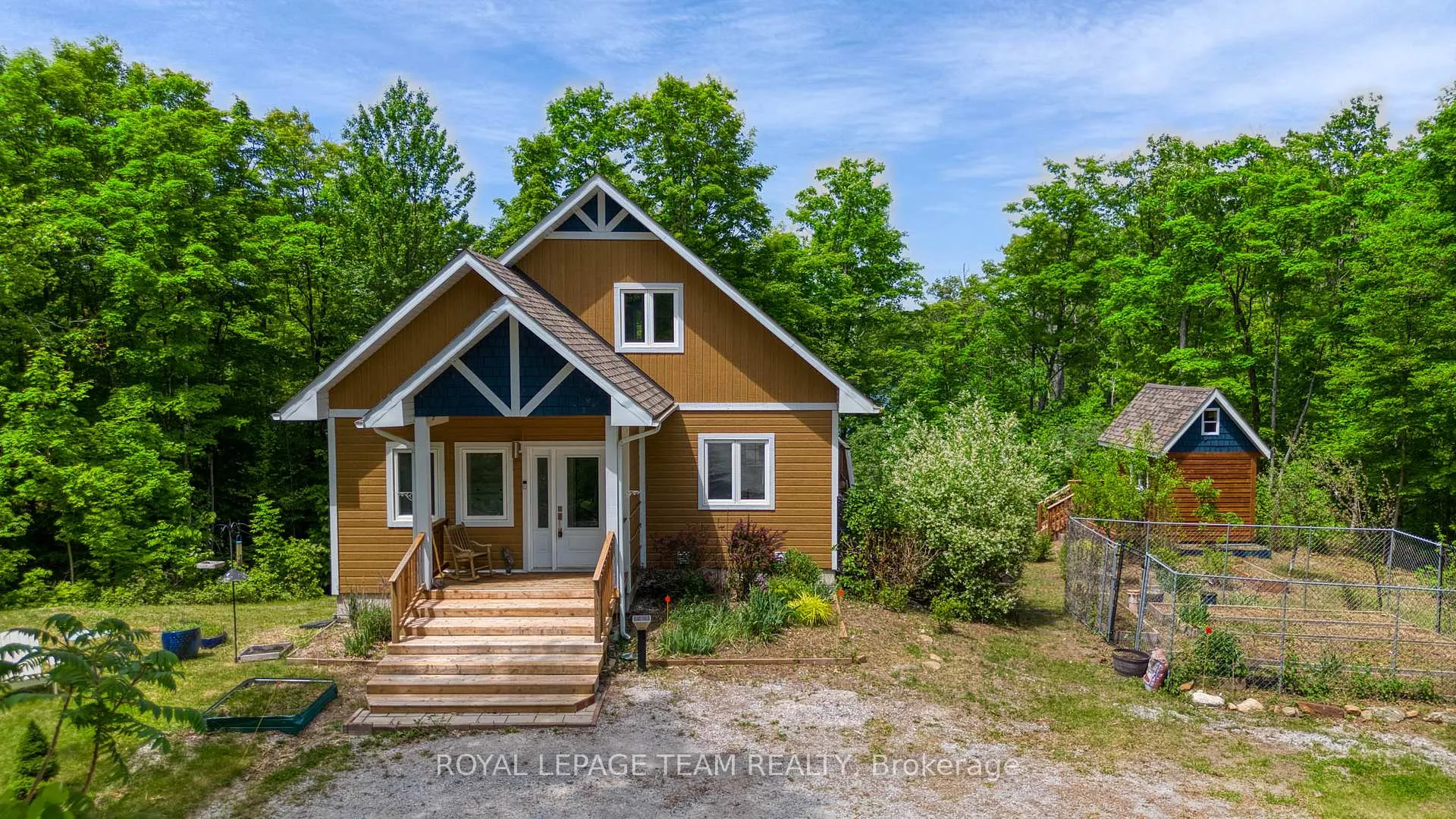 Photo 2 of 196 Silvery Lane, Tay Valley, Bathurst/Burgess & Sherbrooke (South Sherbrooke) Twp — HOMEH