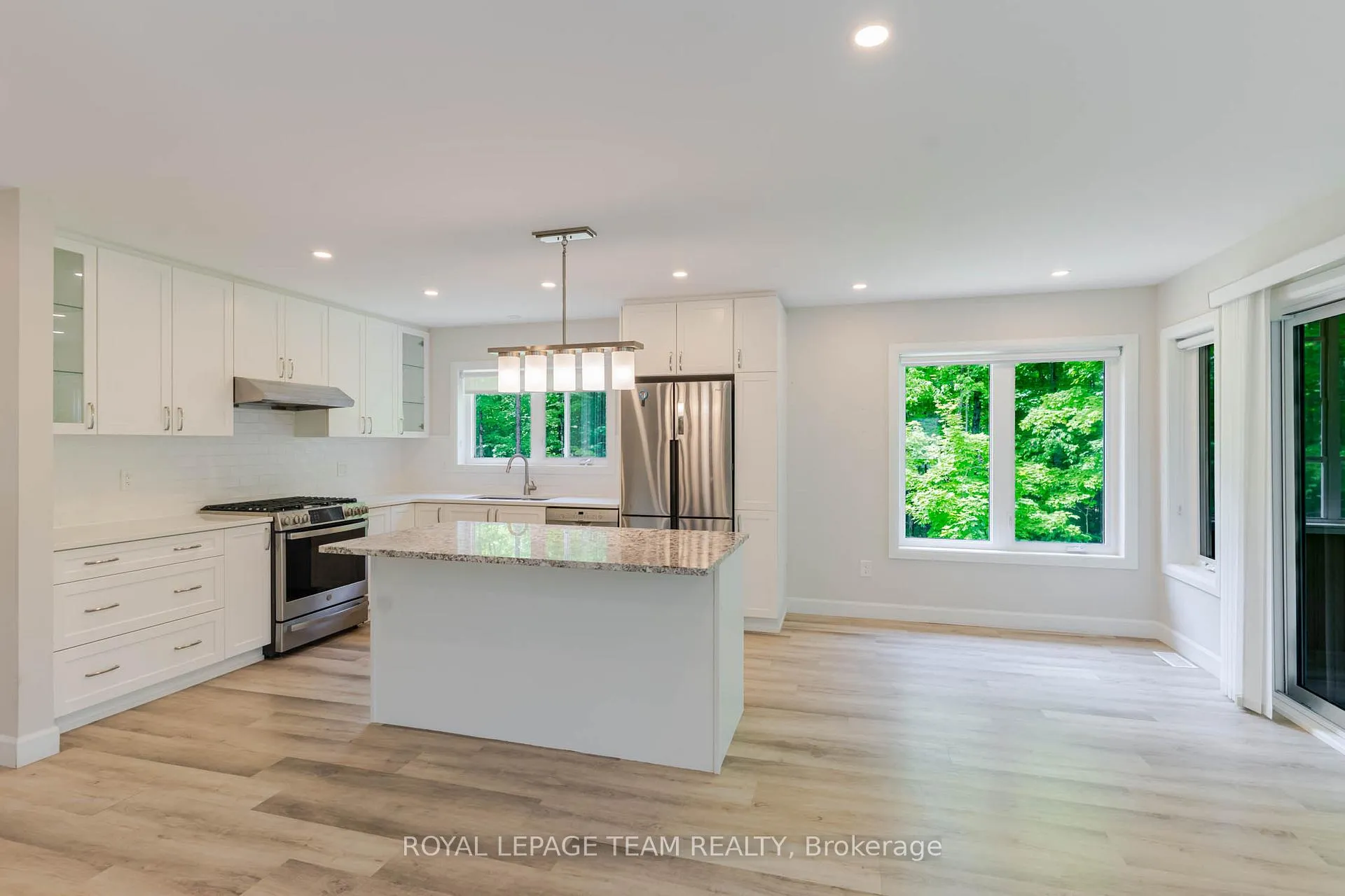 Photo 12 of 196 Silvery Lane, Tay Valley, Bathurst/Burgess & Sherbrooke (South Sherbrooke) Twp — HOMEH