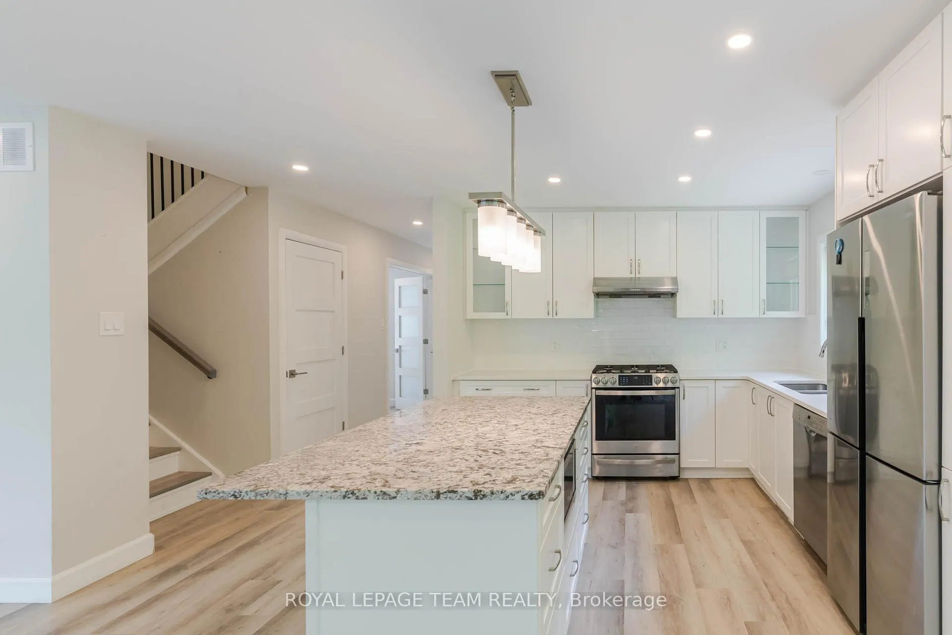 Photo 13 of 196 Silvery Lane, Tay Valley, Bathurst/Burgess & Sherbrooke (South Sherbrooke) Twp — HOMEH