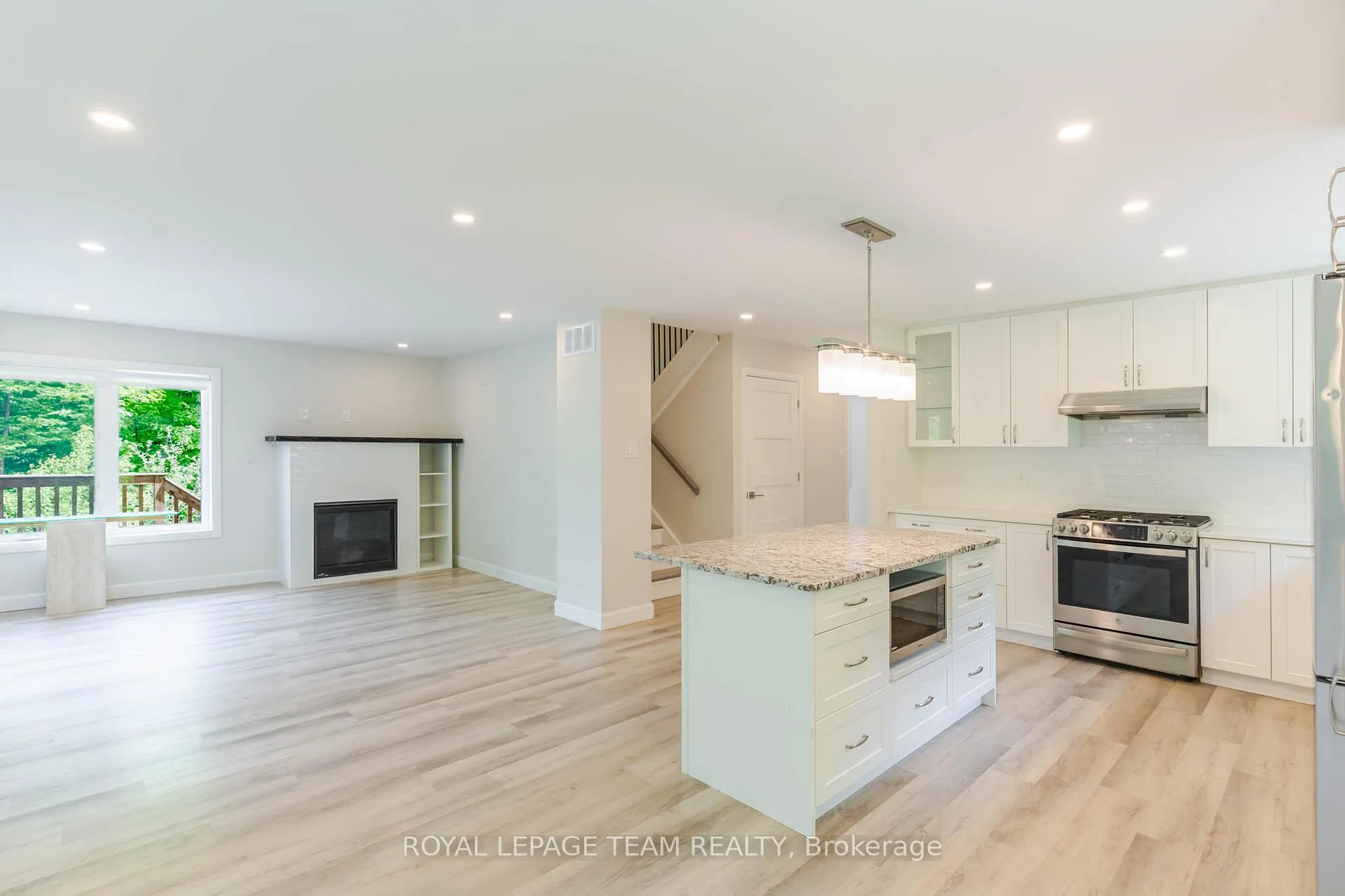 Photo 14 of 196 Silvery Lane, Tay Valley, Bathurst/Burgess & Sherbrooke (South Sherbrooke) Twp — HOMEH