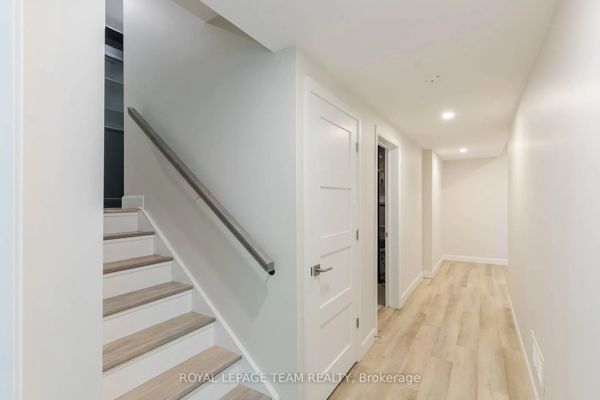 Photo 24 of 196 Silvery Lane, Tay Valley, Bathurst/Burgess & Sherbrooke (South Sherbrooke) Twp — HOMEH