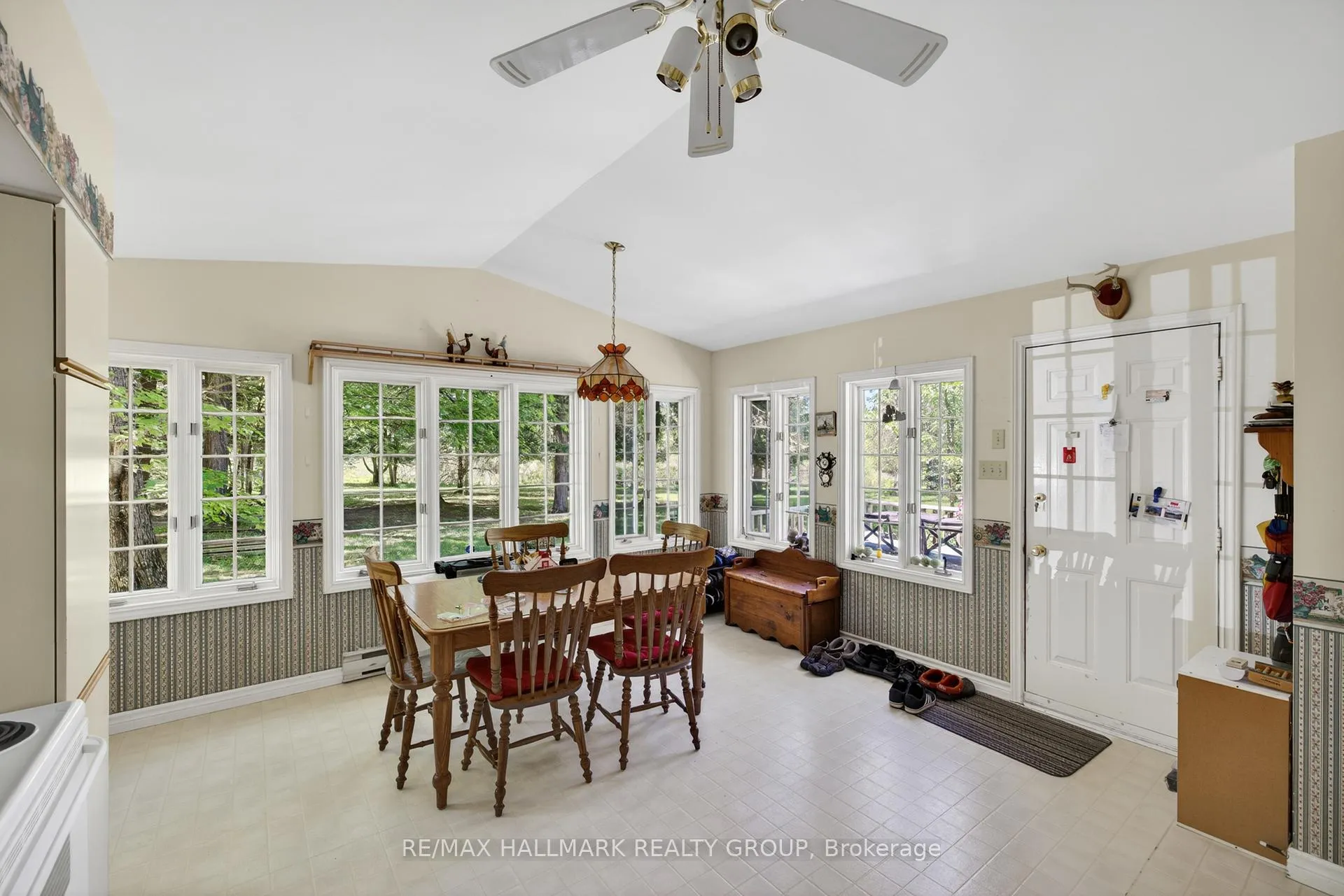 Photo 6 of 2432 Bathurst 2nd Concession, Tay Valley, Bathurst/Burgess & Sherbrooke (Bathurst) Twp — HOMEH