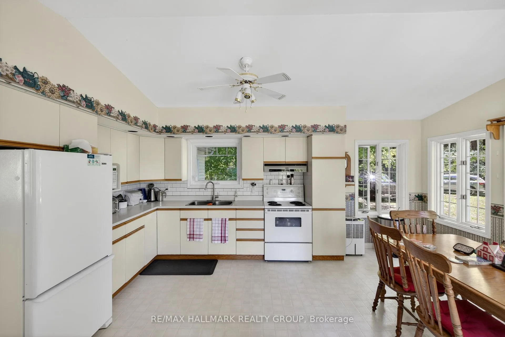 Photo 13 of 2432 Bathurst 2nd Concession, Tay Valley, Bathurst/Burgess & Sherbrooke (Bathurst) Twp — HOMEH