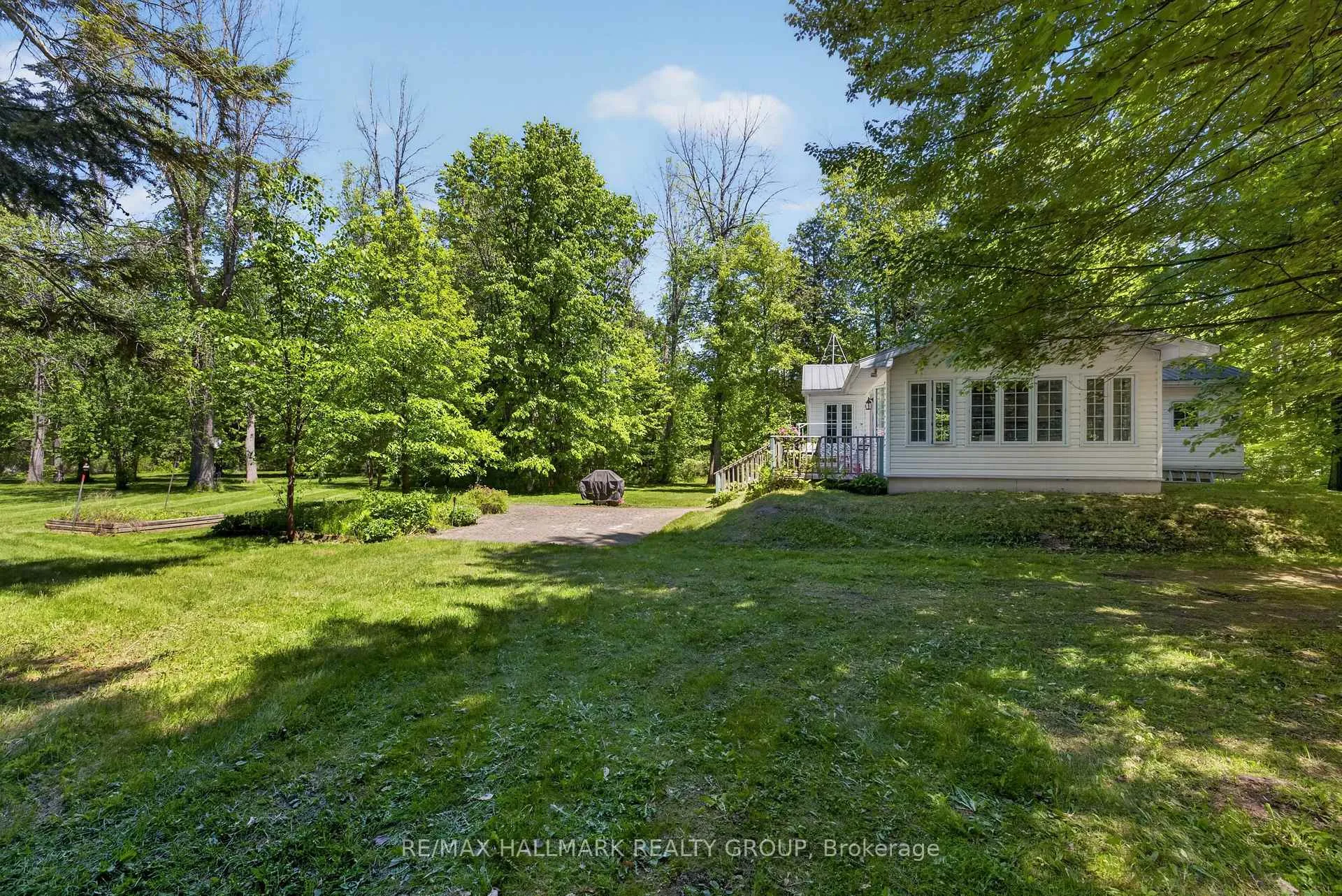 Photo 38 of 2432 Bathurst 2nd Concession, Tay Valley, Bathurst/Burgess & Sherbrooke (Bathurst) Twp — HOMEH