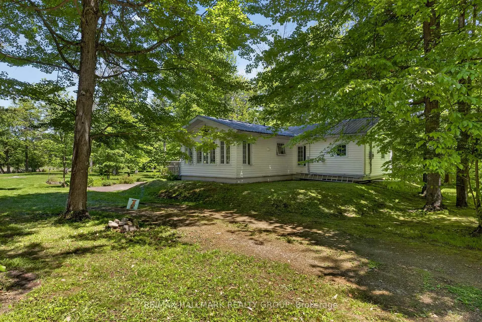 Photo 47 of 2432 Bathurst 2nd Concession, Tay Valley, Bathurst/Burgess & Sherbrooke (Bathurst) Twp — HOMEH