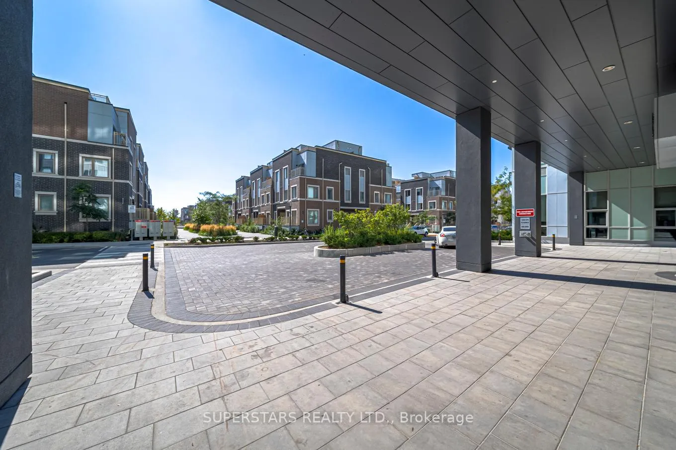 Photo 5 of Unit 1003, 38 Honeycrisp Crescent, Vaughan, Vaughan Corporate Centre — HOMEH
