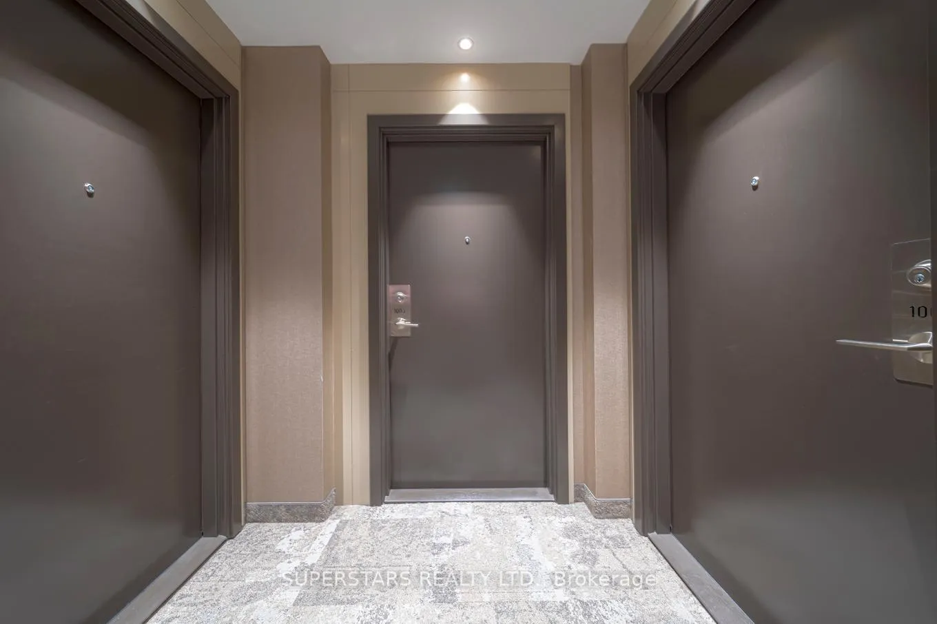 Photo 9 of Unit 1003, 38 Honeycrisp Crescent, Vaughan, Vaughan Corporate Centre — HOMEH