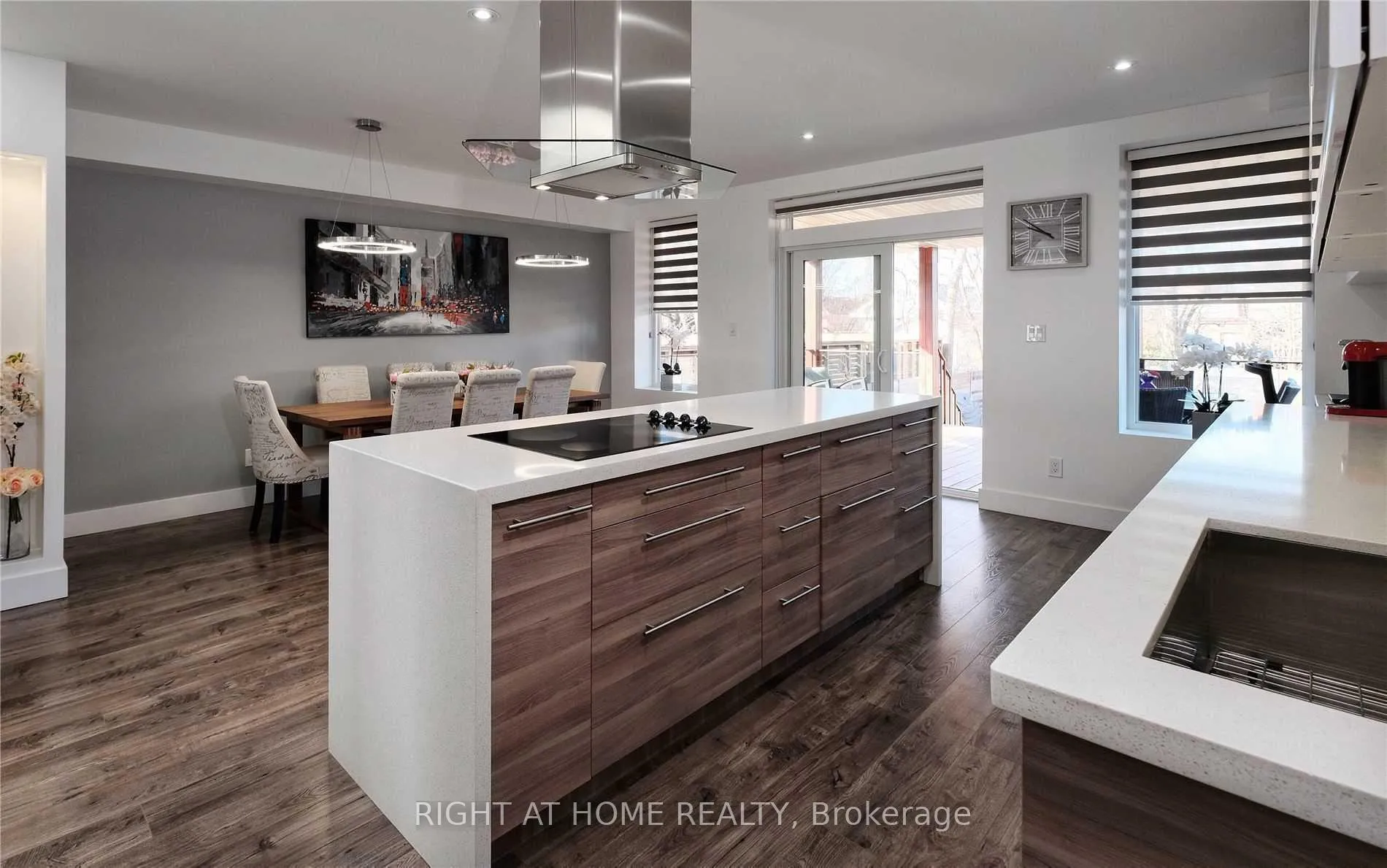 Photo 6 of 206 Gamma Street, Etobicoke, Alderwood — HOMEH