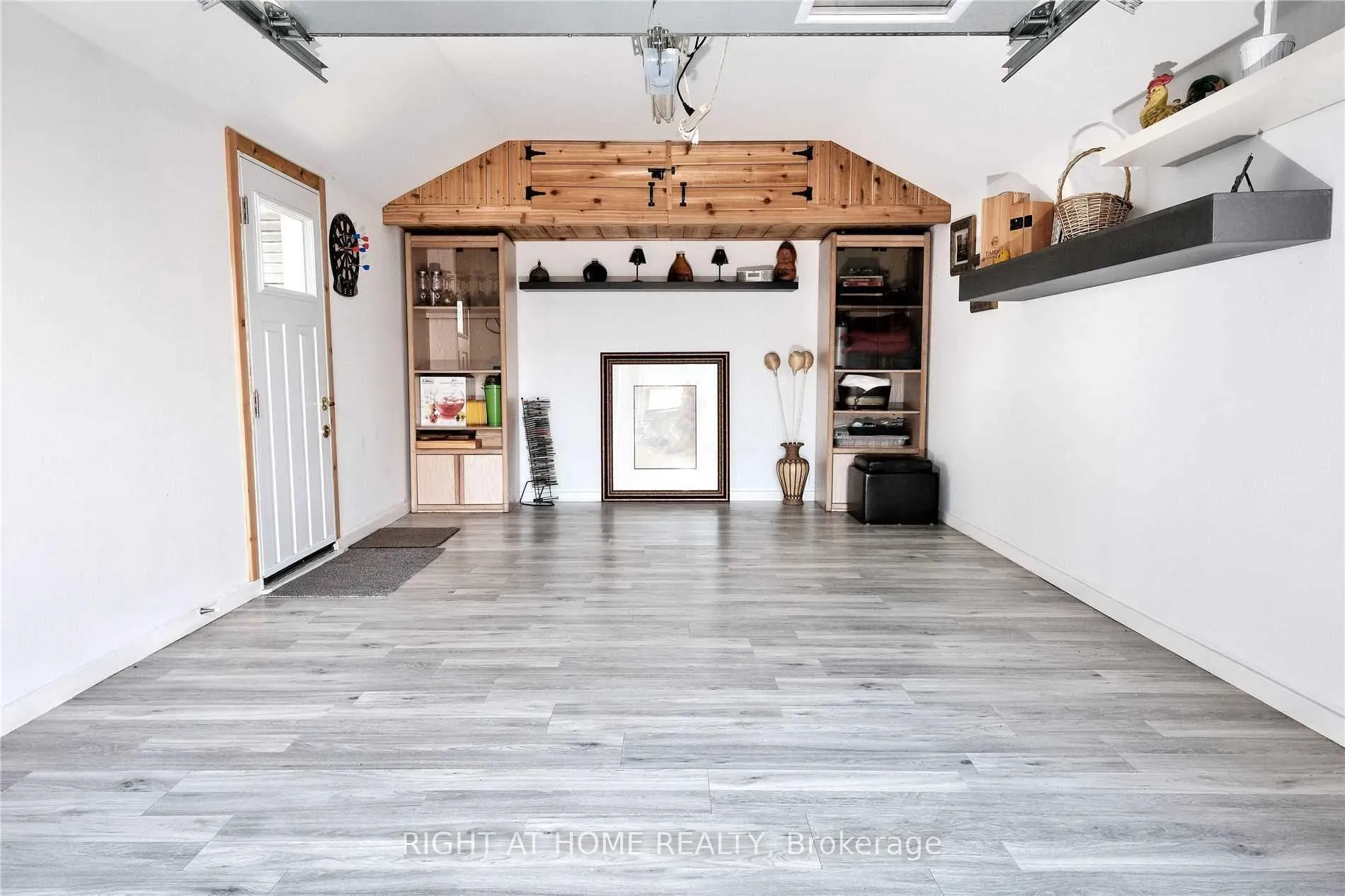 Photo 24 of 206 Gamma Street, Etobicoke, Alderwood — HOMEH