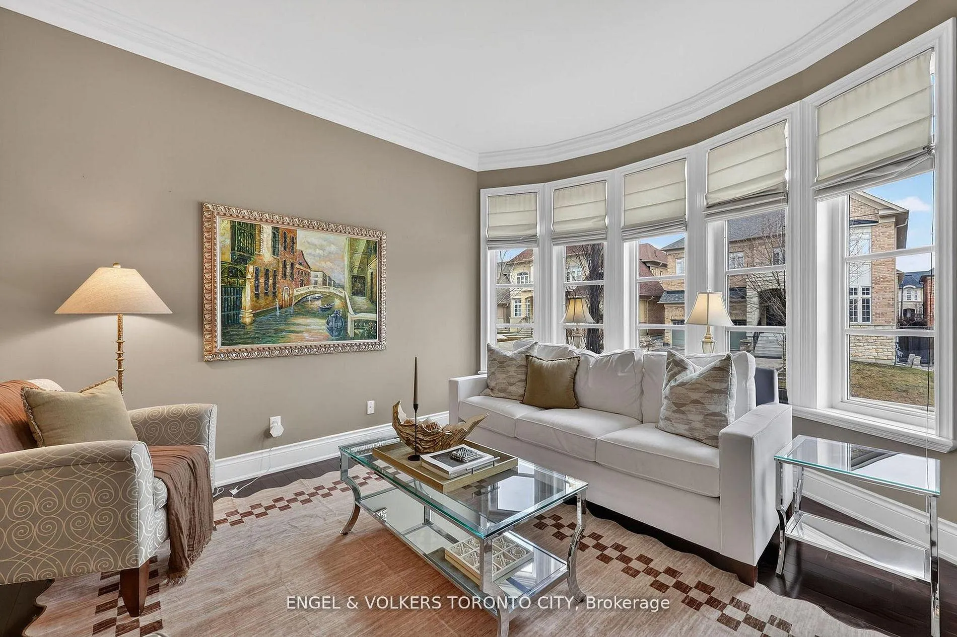 Photo 3 of 10 Silver Sterling Crescent, Vaughan, Vellore Village — HOMEH