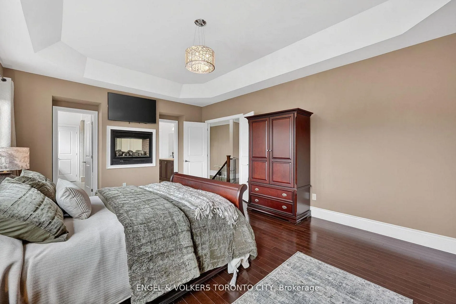 Photo 24 of 10 Silver Sterling Crescent, Vaughan, Vellore Village — HOMEH