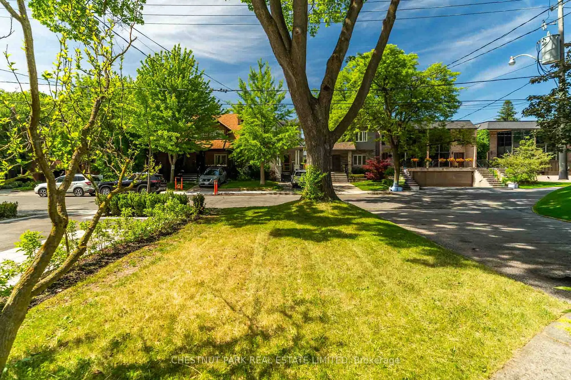 Photo 2 of 127 St Clements Avenue, Toronto, Yonge-Eglinton — HOMEH