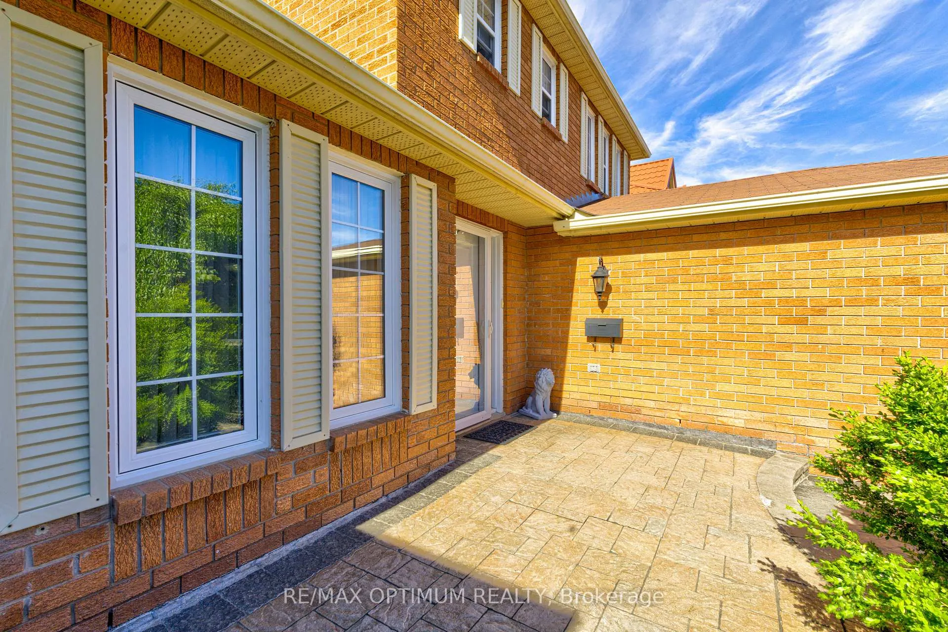 Photo 6 of 33 Corkett Drive, Brampton, Northwood Park — HOMEH