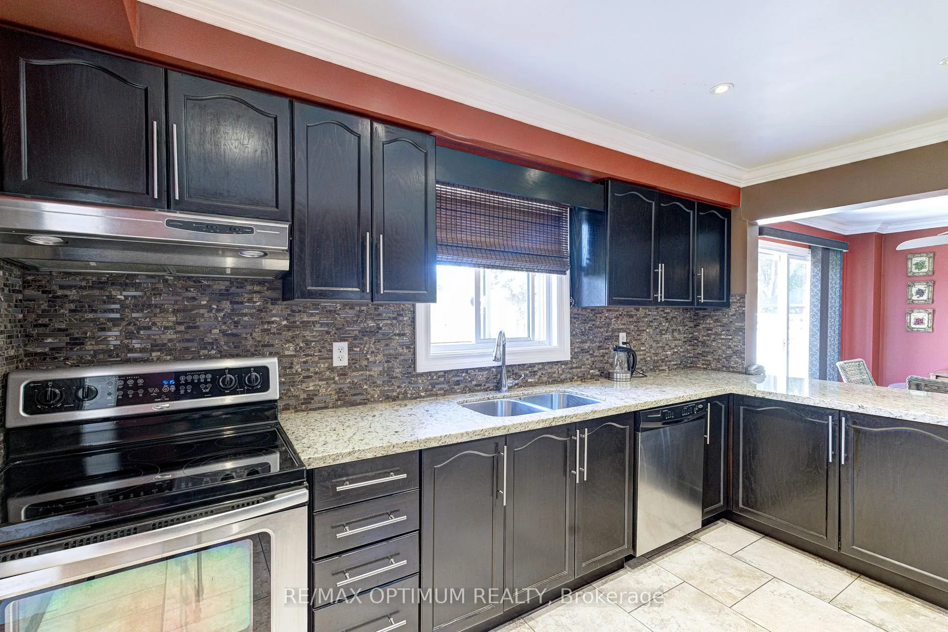 Photo 20 of 33 Corkett Drive, Brampton, Northwood Park — HOMEH