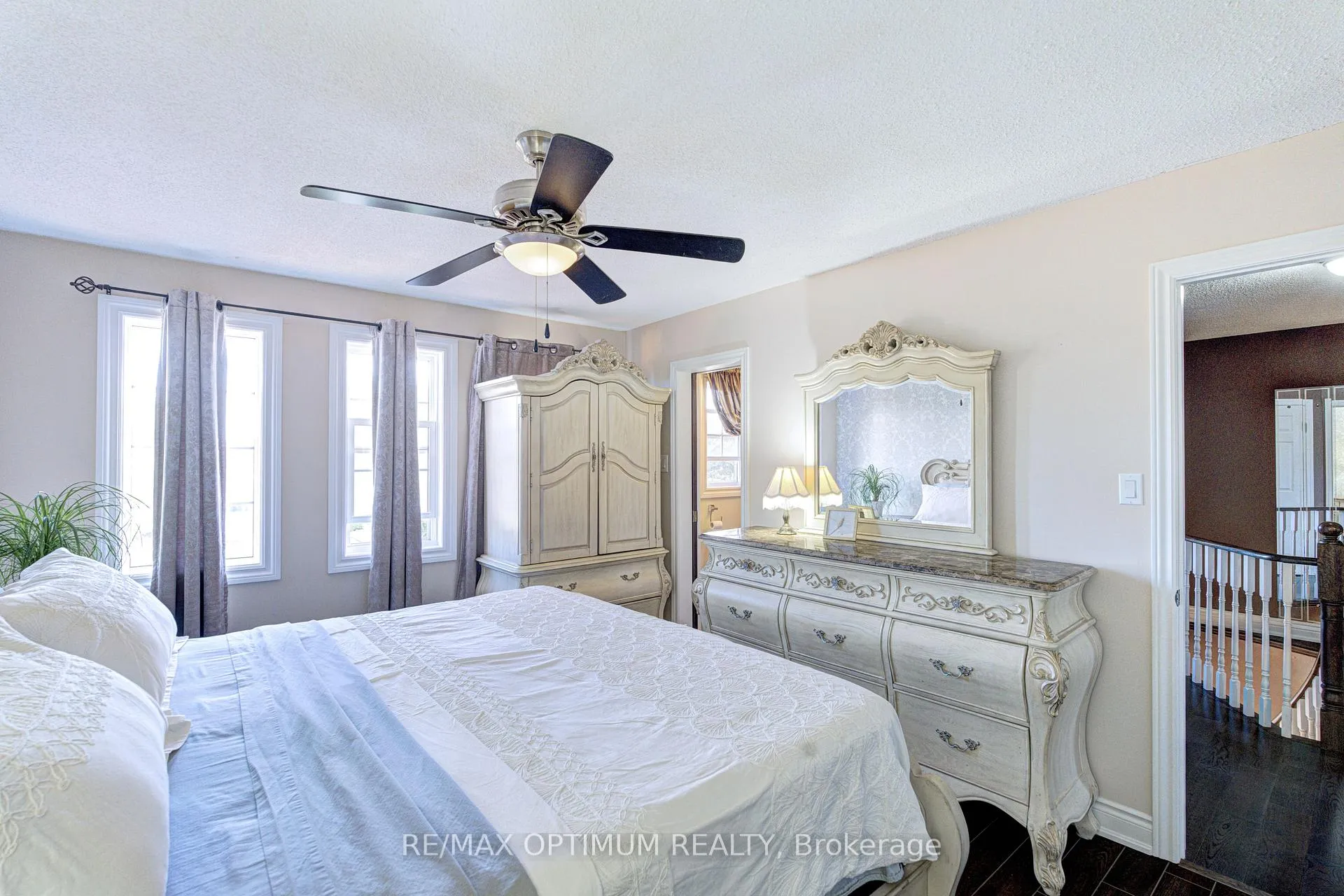 Photo 30 of 33 Corkett Drive, Brampton, Northwood Park — HOMEH