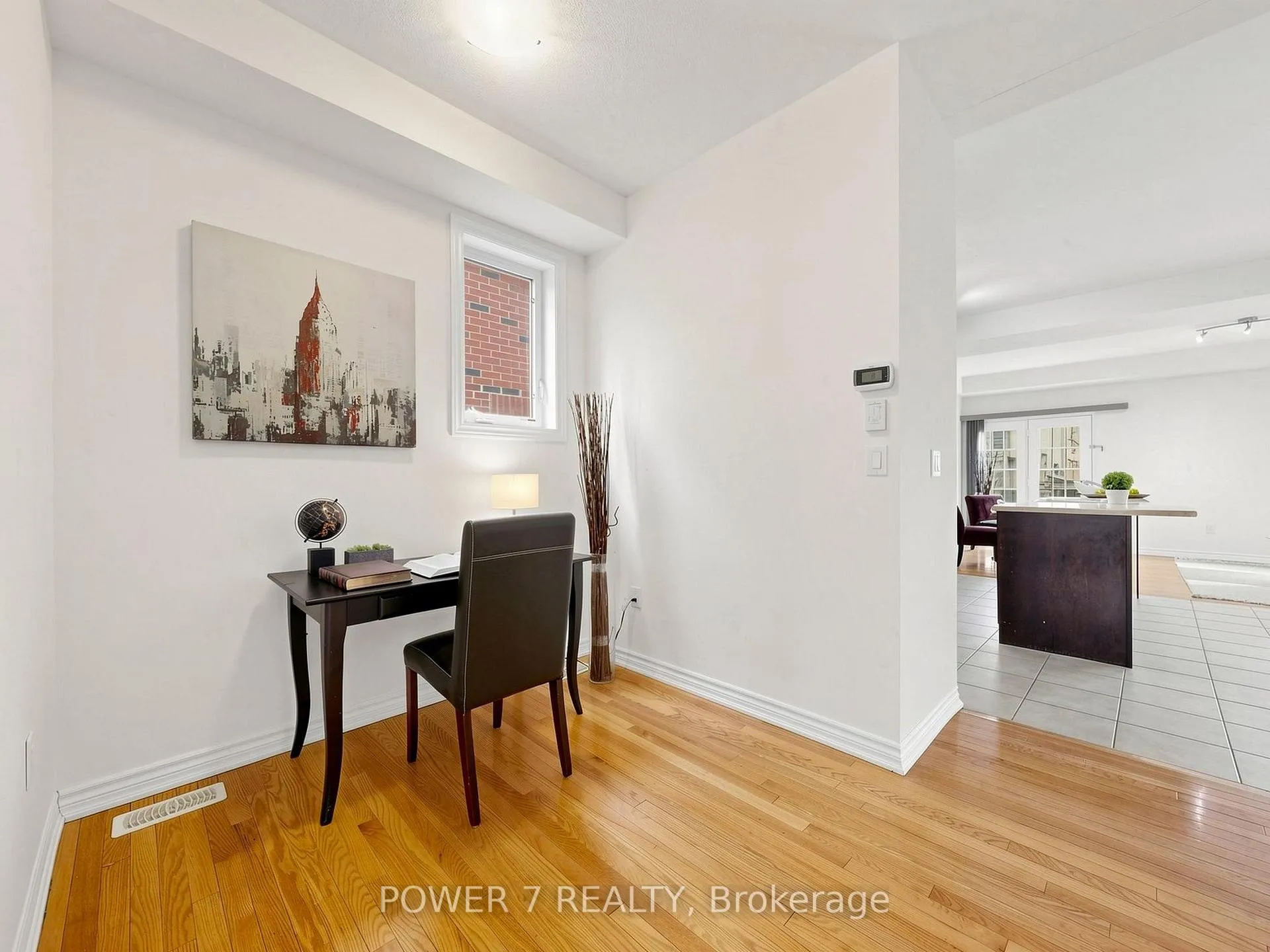 Photo 21 of 43 Living Crescent, Markham, Victoria Square — HOMEH
