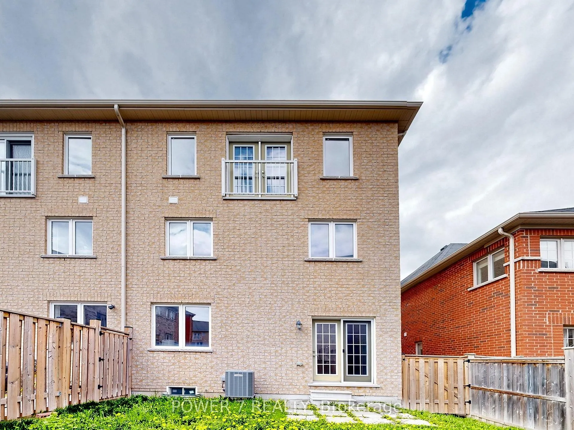 Photo 42 of 43 Living Crescent, Markham, Victoria Square — HOMEH