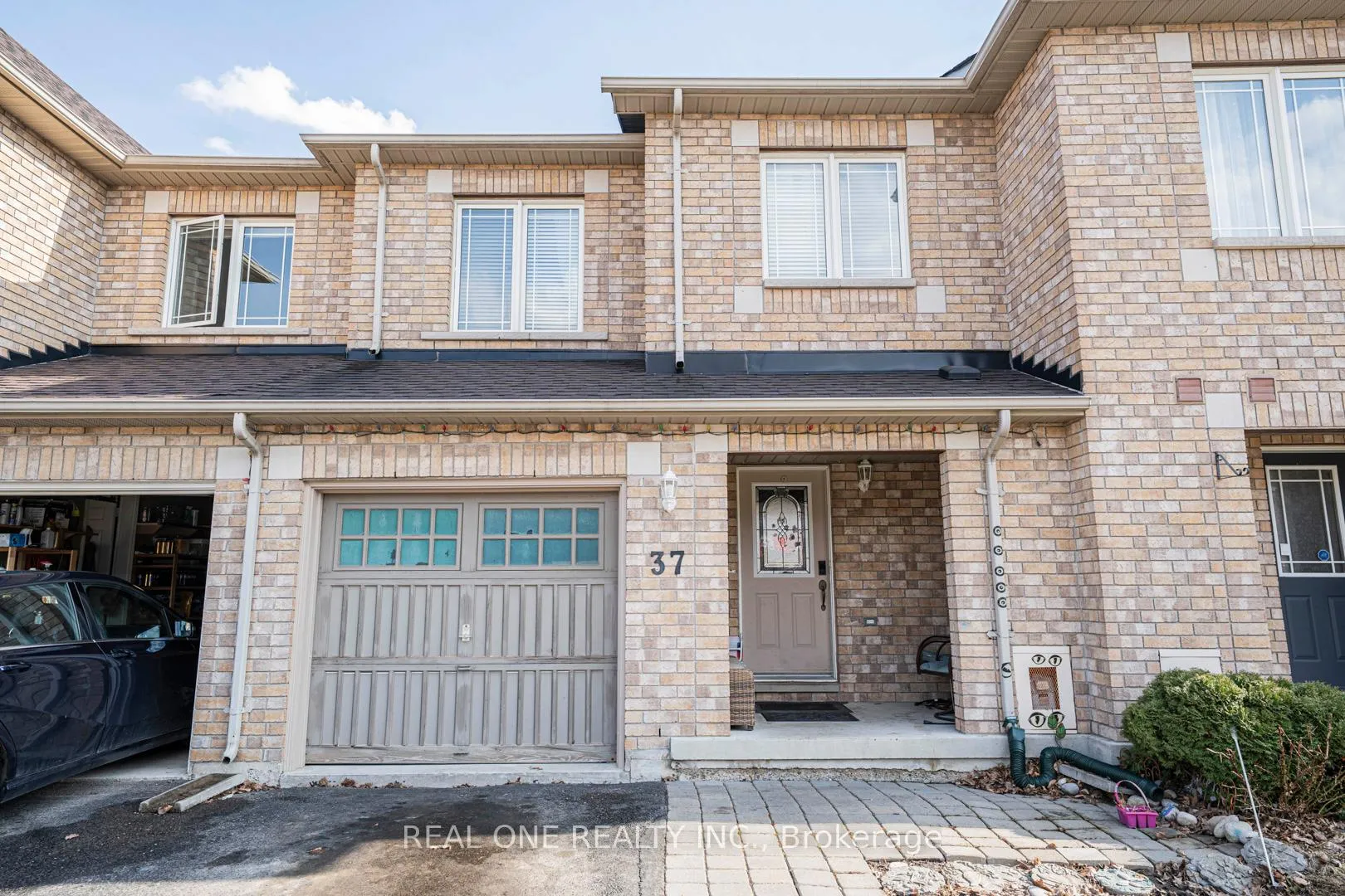 Photo 1 of 37 Bilbrough Street, Aurora, Bayview Northeast — HOMEH