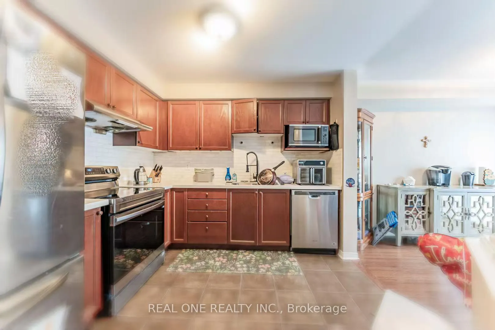 Photo 4 of 37 Bilbrough Street, Aurora, Bayview Northeast — HOMEH