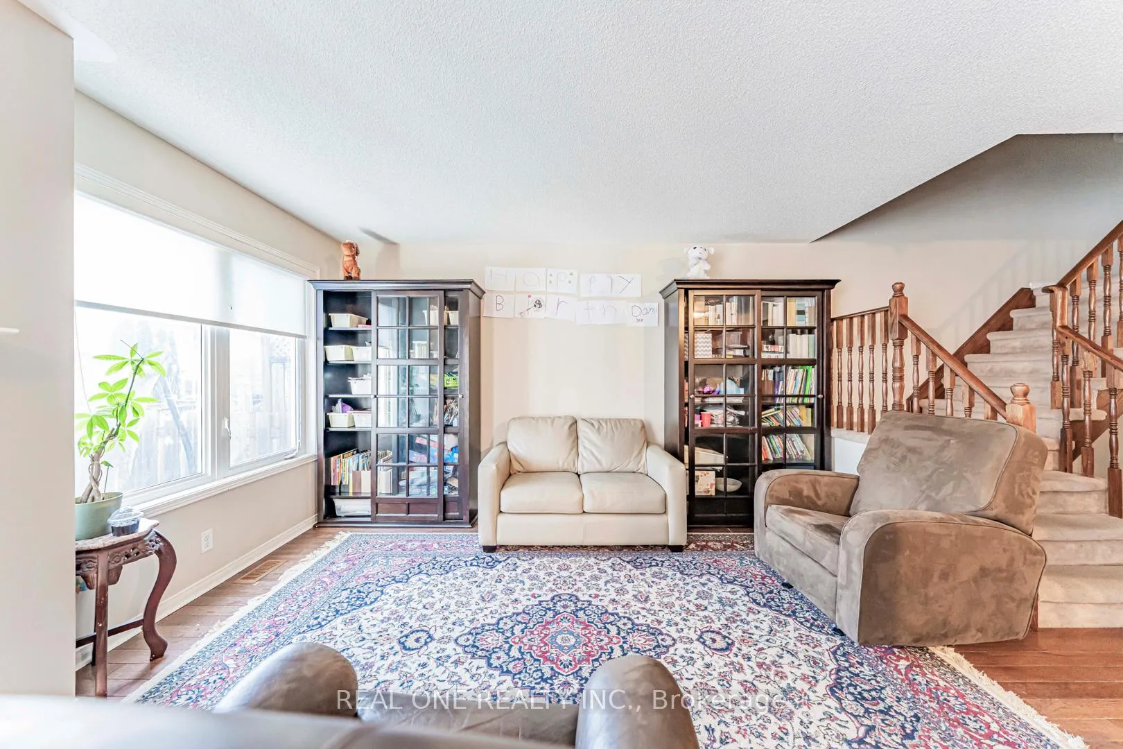 Photo 9 of 37 Bilbrough Street, Aurora, Bayview Northeast — HOMEH