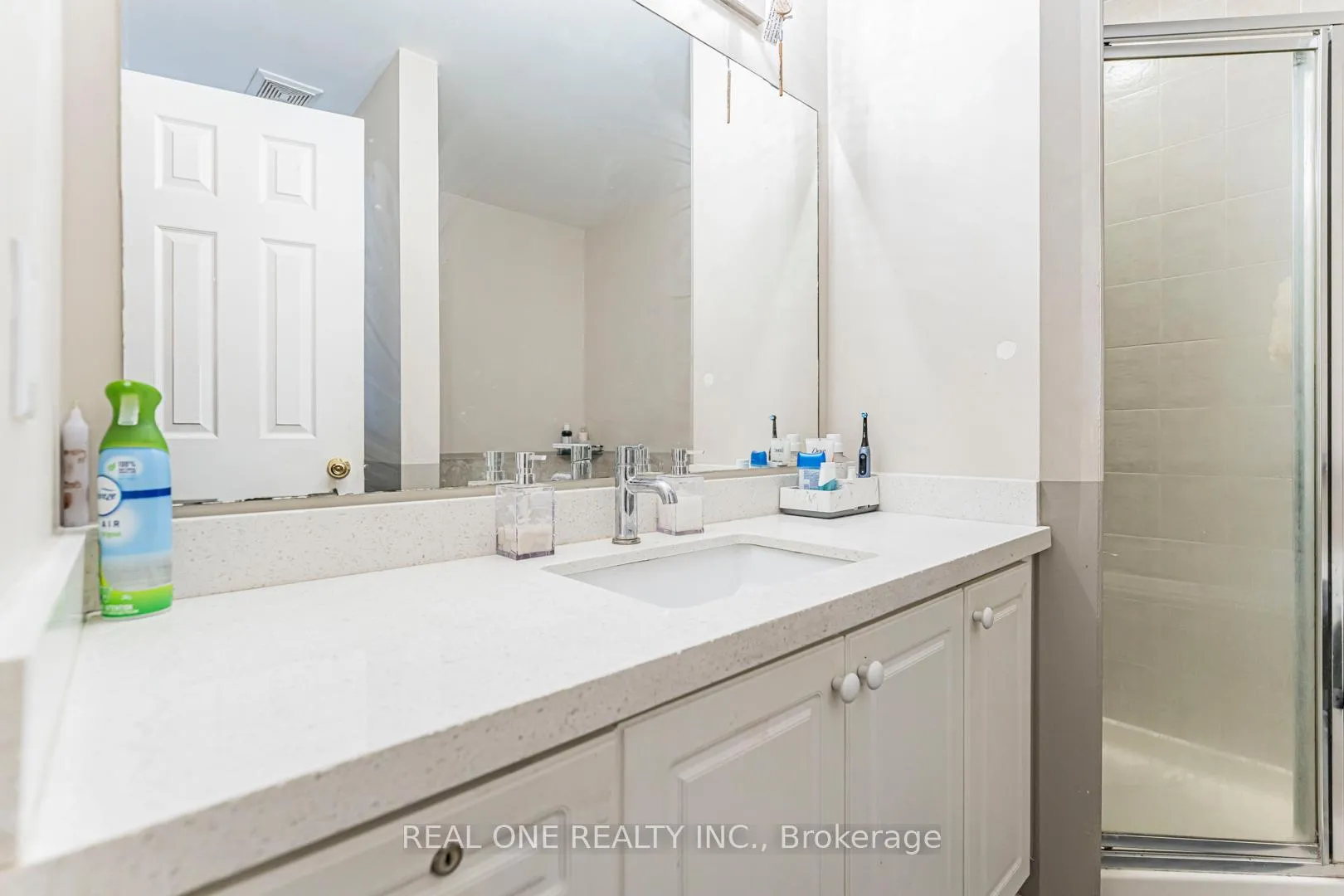 Photo 13 of 37 Bilbrough Street, Aurora, Bayview Northeast — HOMEH