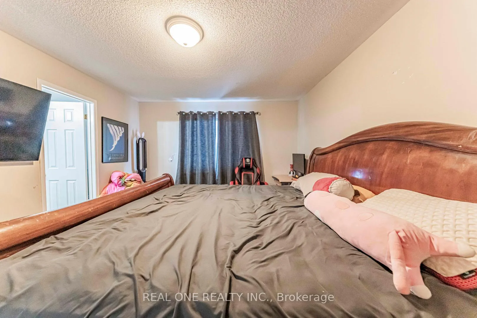 Photo 18 of 37 Bilbrough Street, Aurora, Bayview Northeast — HOMEH