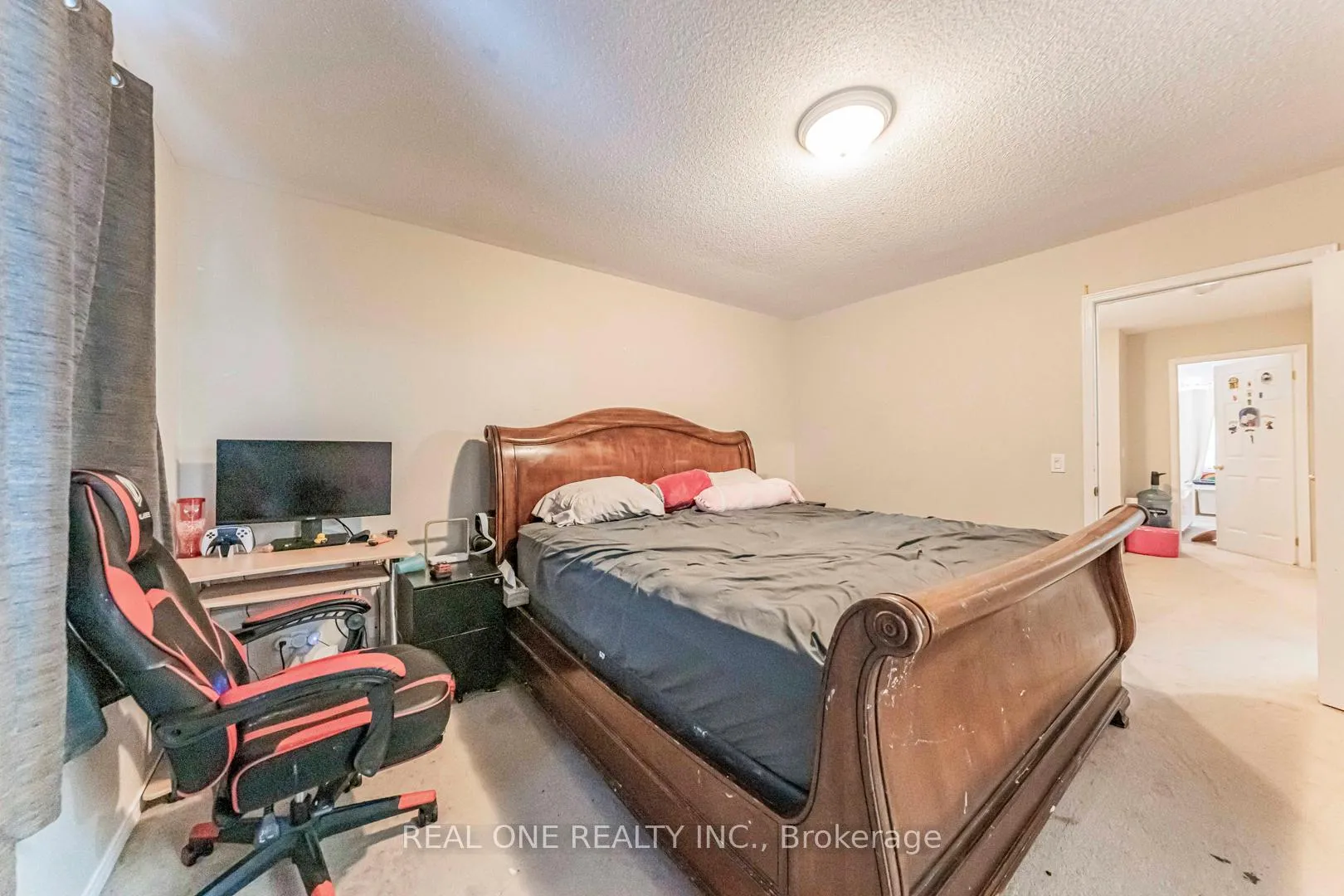 Photo 19 of 37 Bilbrough Street, Aurora, Bayview Northeast — HOMEH
