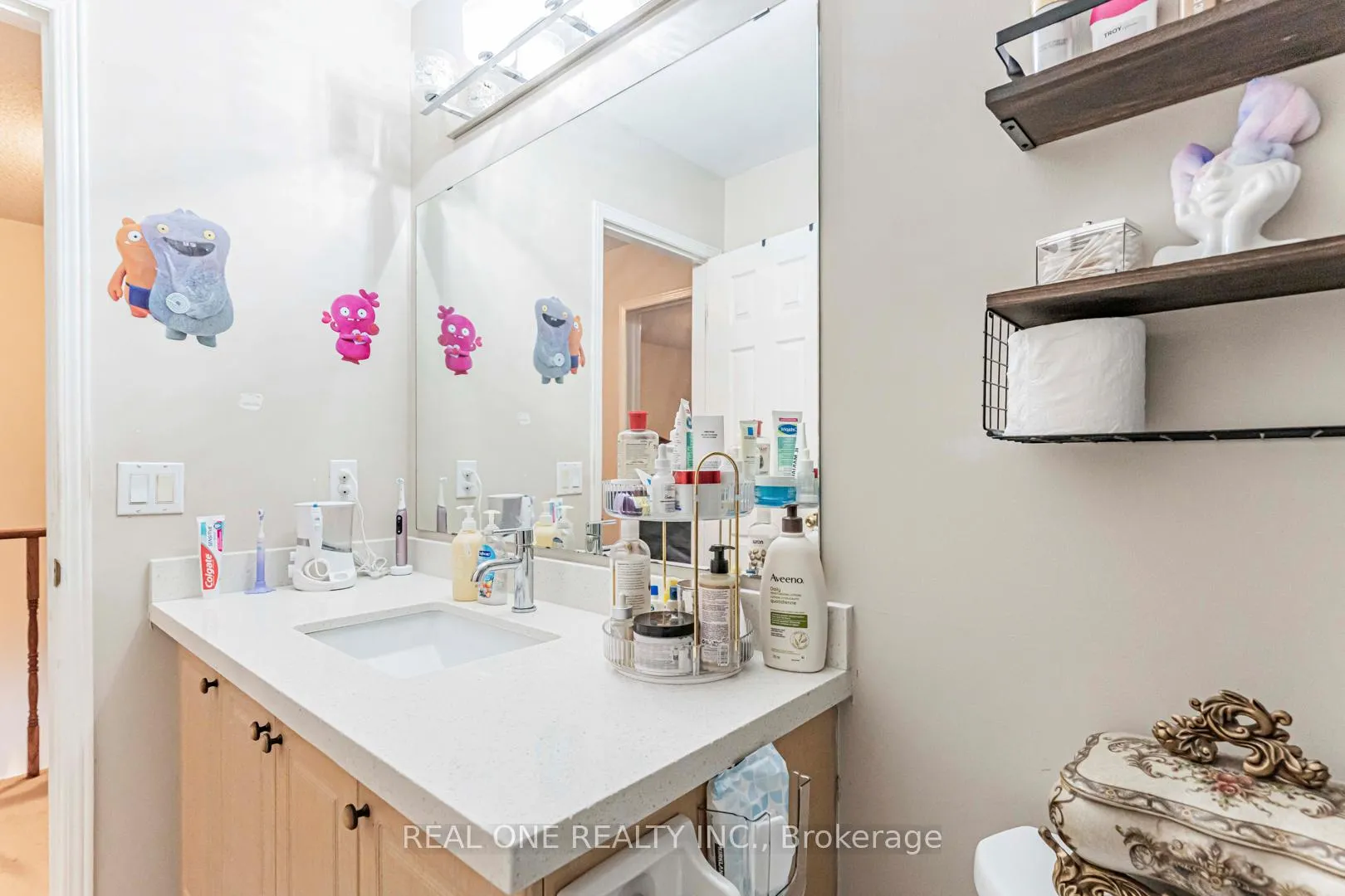 Photo 21 of 37 Bilbrough Street, Aurora, Bayview Northeast — HOMEH