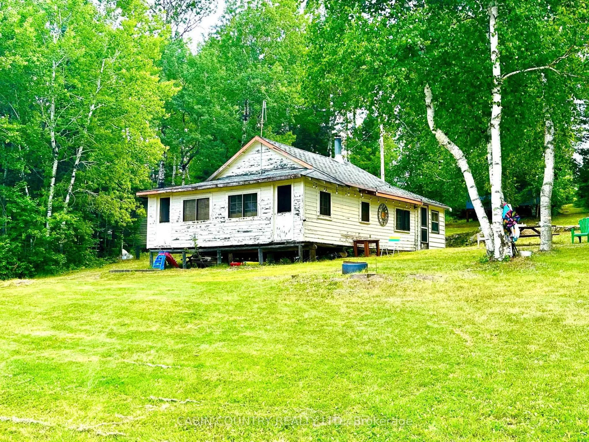 Photo 15 of LK 215 Long Pine, Kenora Remote Area, West of Kenora — HOMEH
